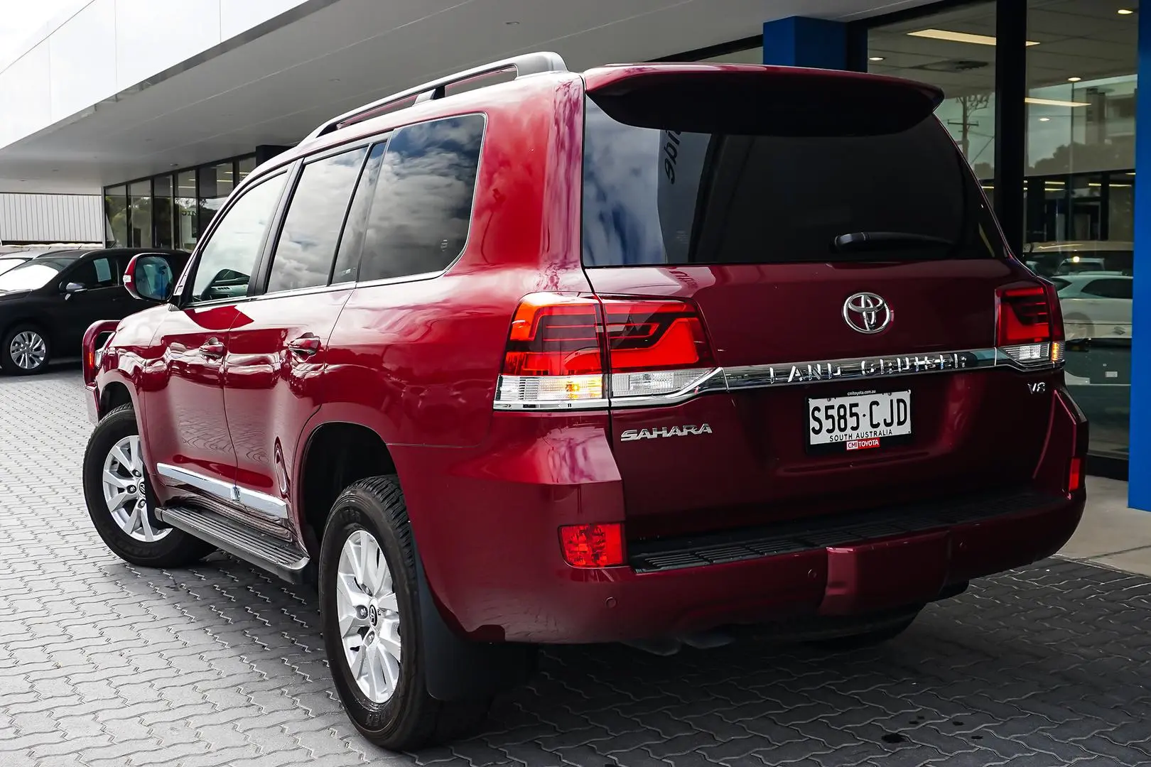 2021 Toyota Landcruiser Gallery Image 3