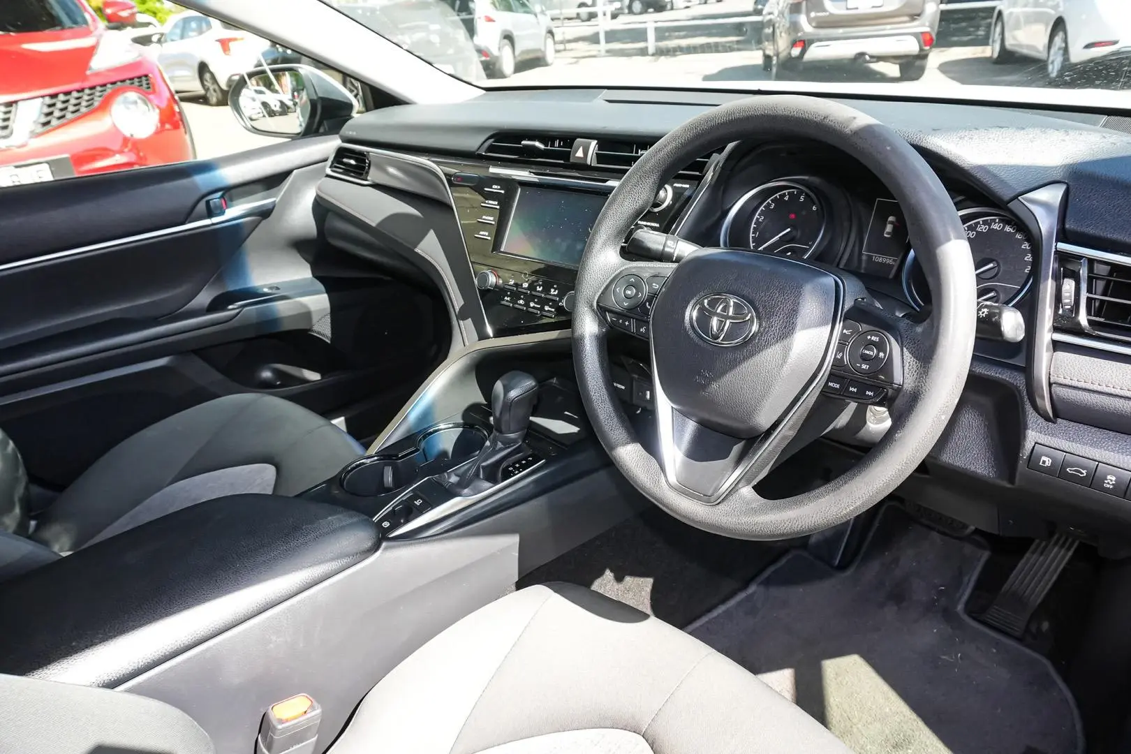 2018 Toyota Camry Gallery Image 7