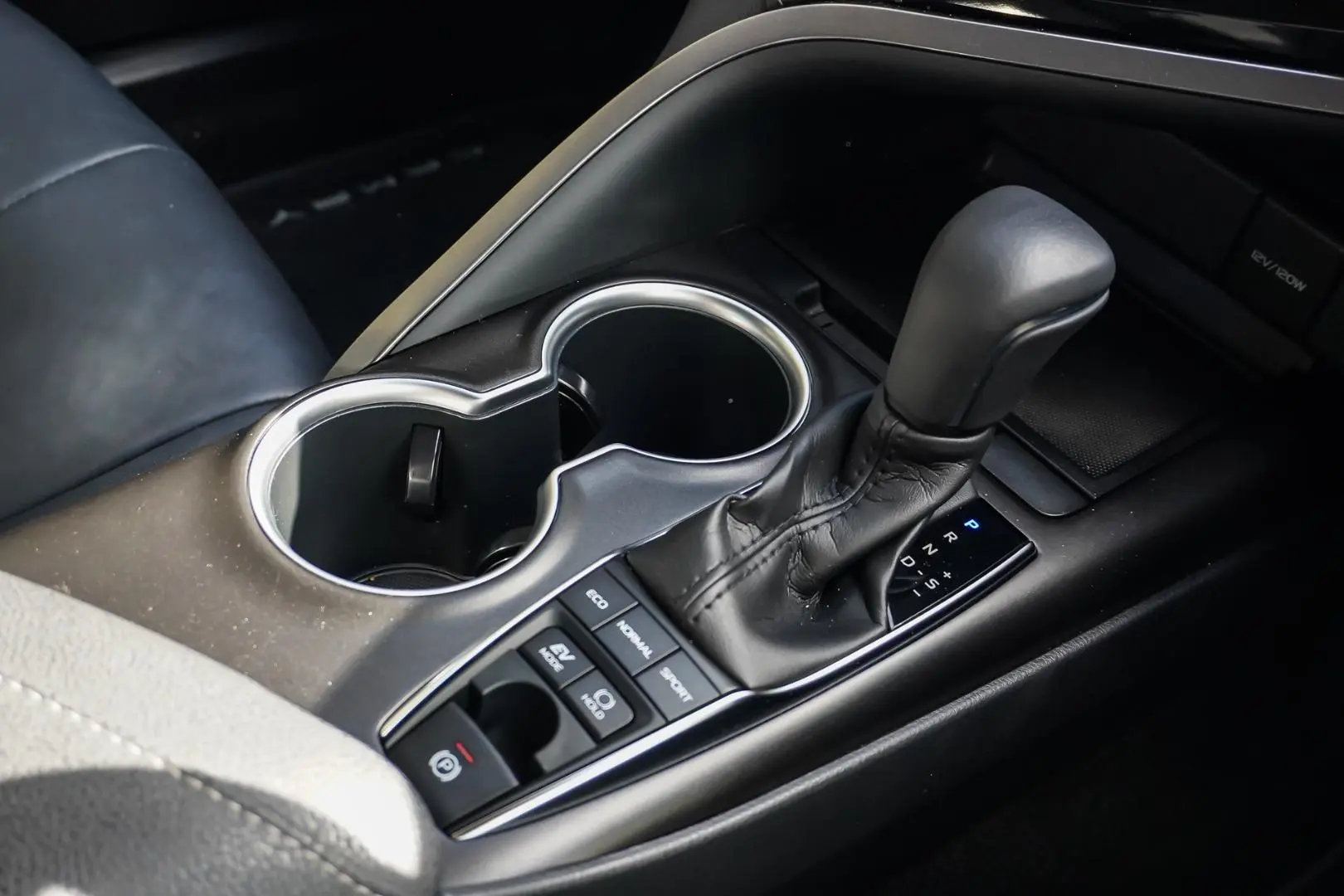 2021 Toyota Camry Gallery Image 17