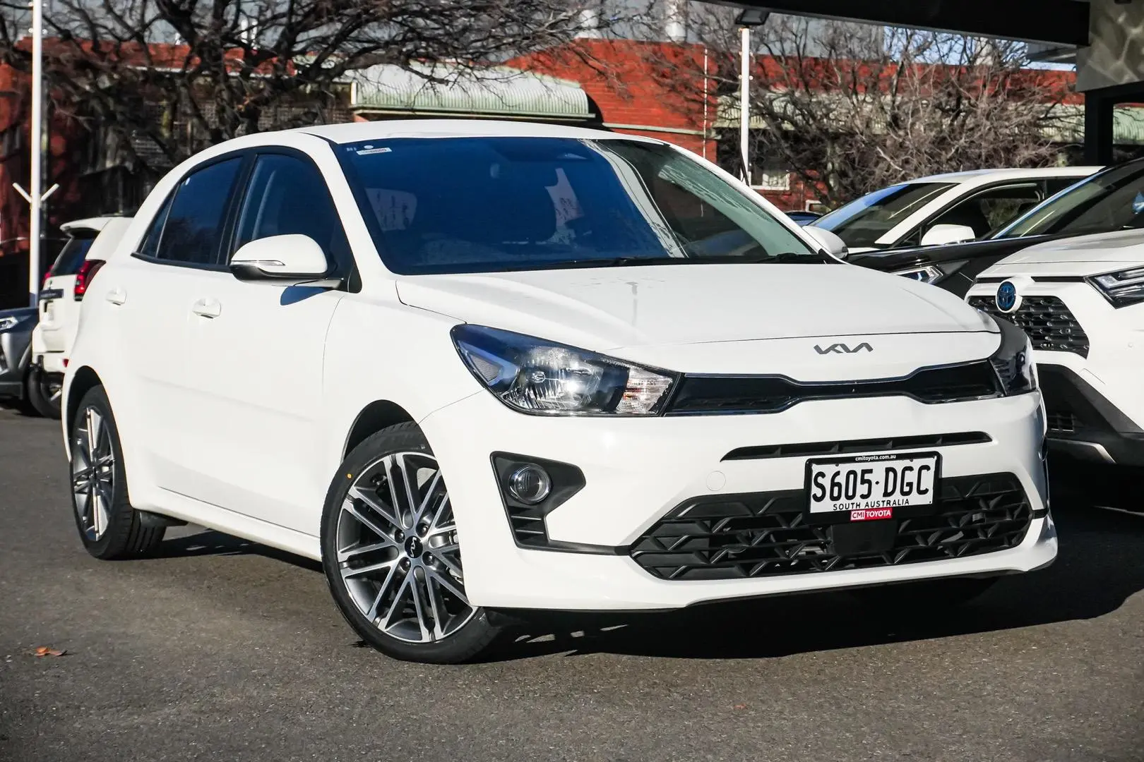 2022 Kia Rio Gallery Image 1