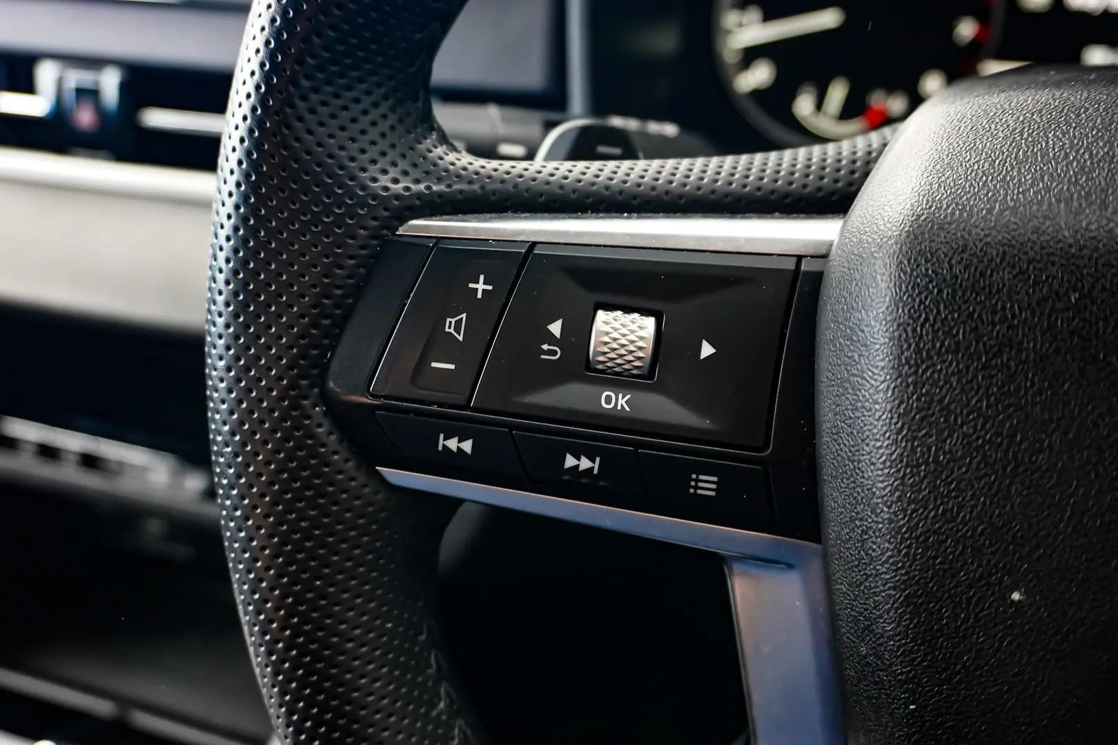 2023 Mitsubishi Outlander Gallery Image 21