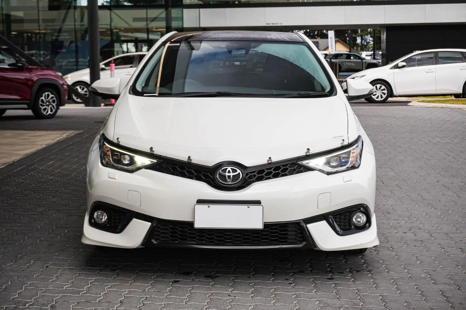 2017 Toyota Corolla Gallery Image 5