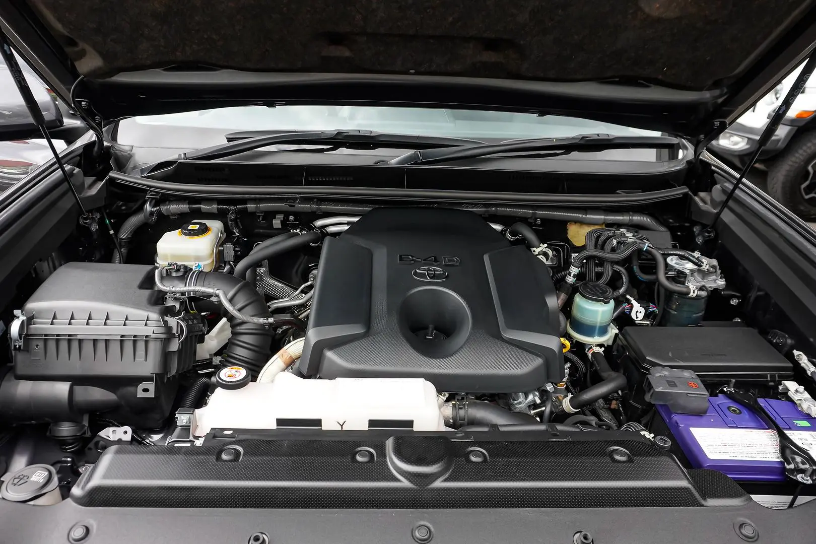 2022 Toyota Landcruiser Prado Gallery Image 21