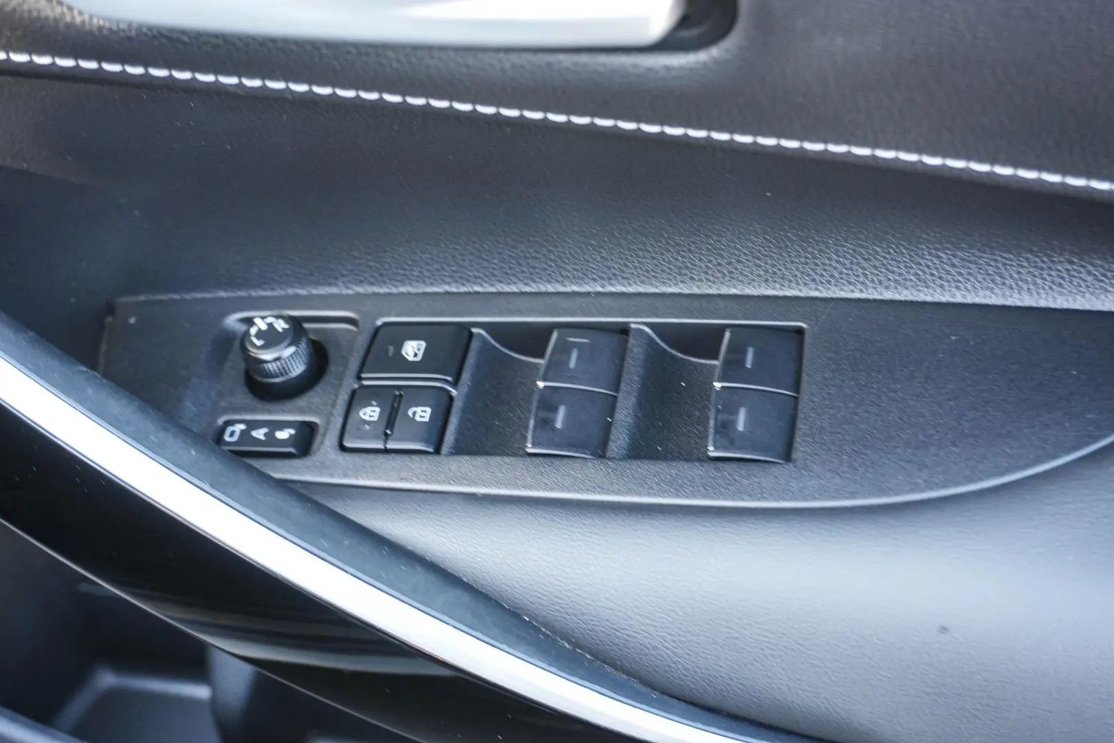2021 Toyota Corolla Gallery Image 17