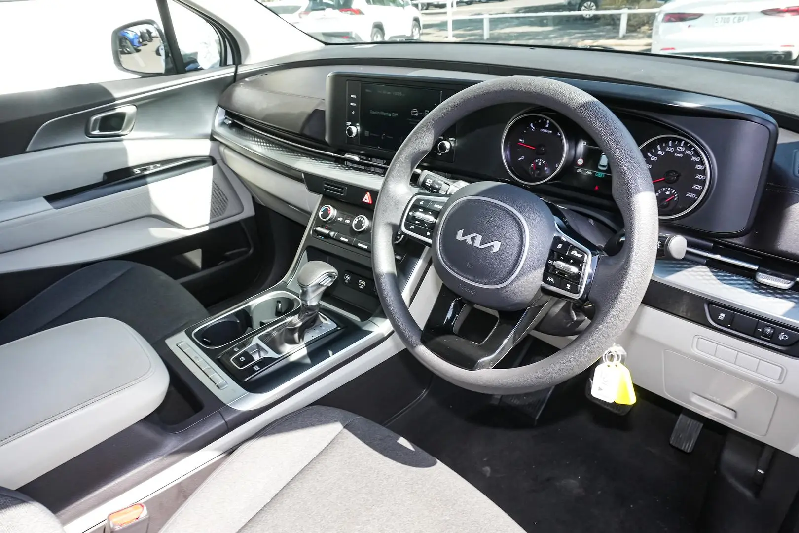 2022 Kia Carnival Gallery Image 15