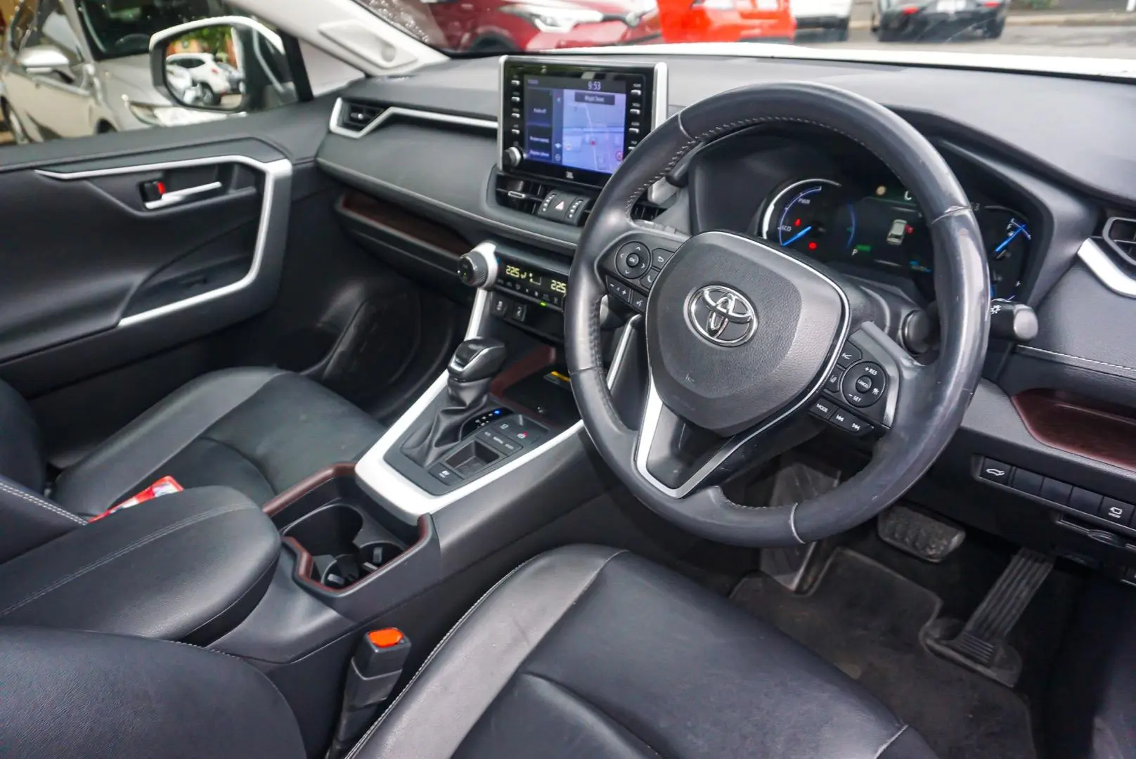 2019 Toyota RAV4 Image 6