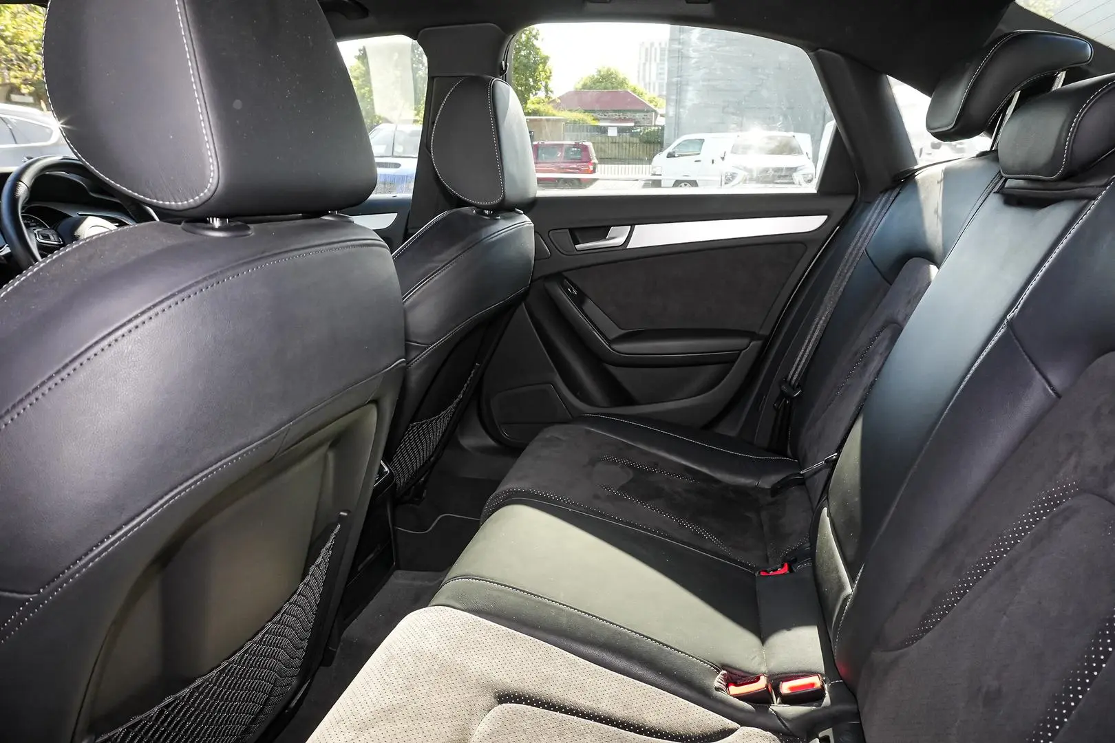 2015 Audi A4 Gallery Image 13