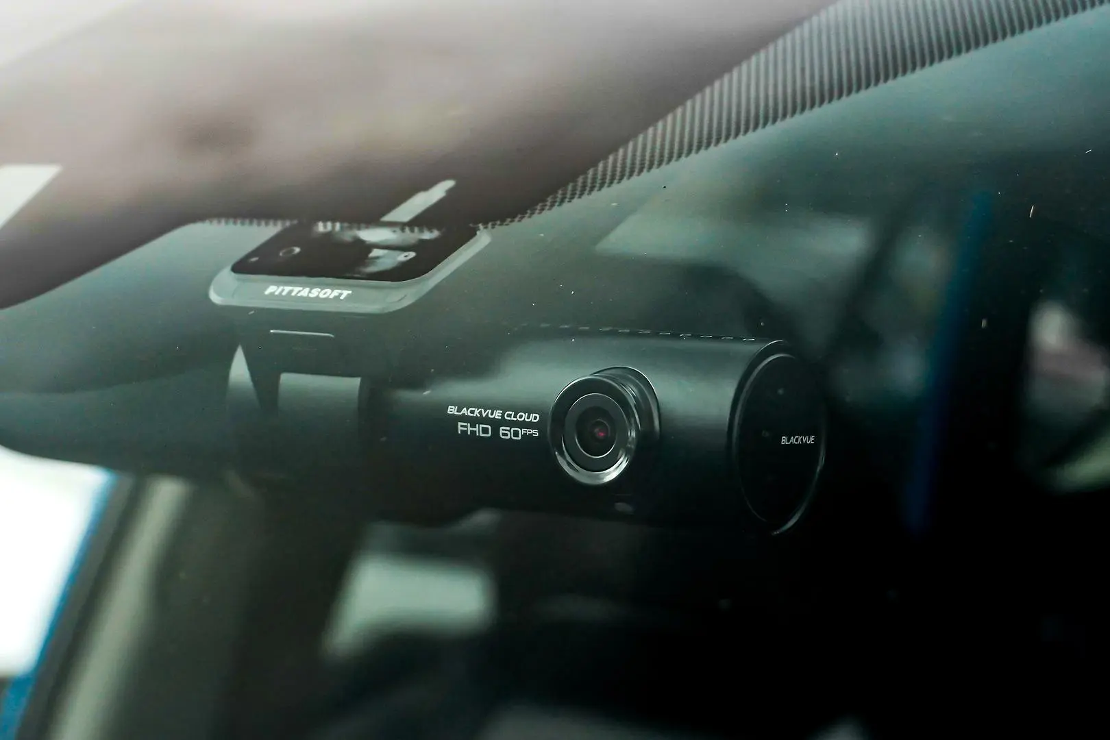 2020 Toyota RAV4 Gallery Image 26