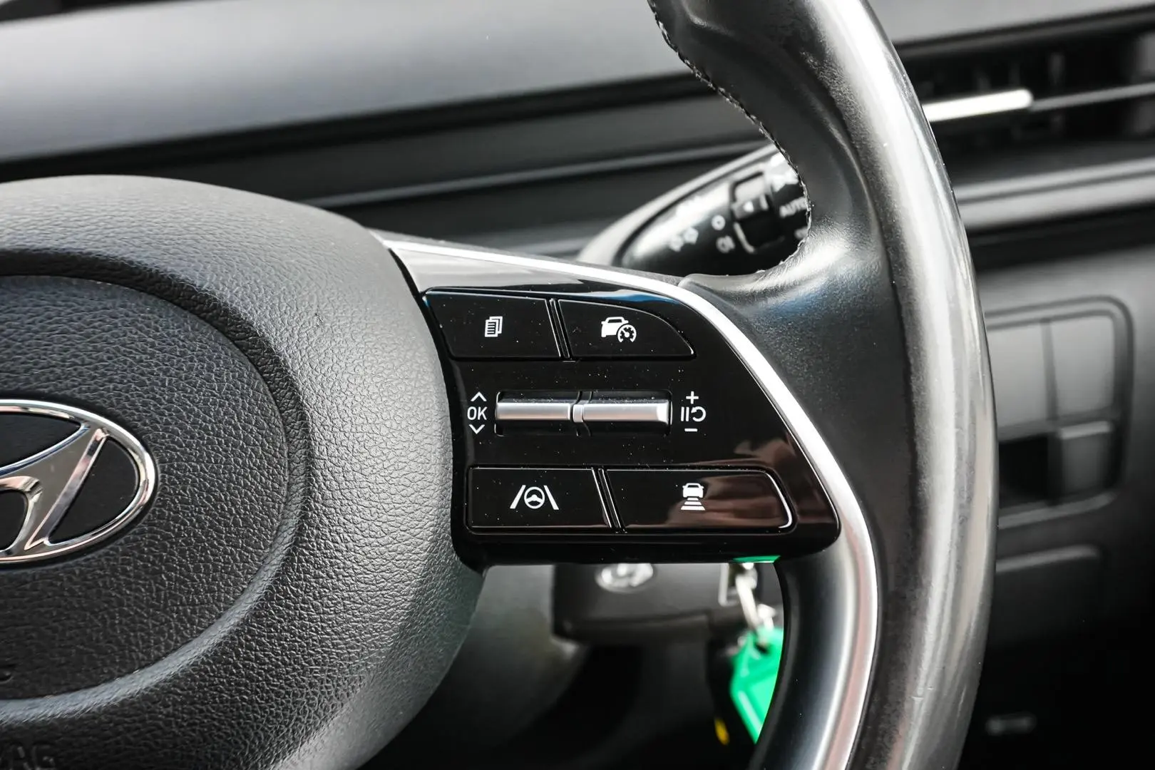 2021 Hyundai STARIA LOAD Gallery Image 19