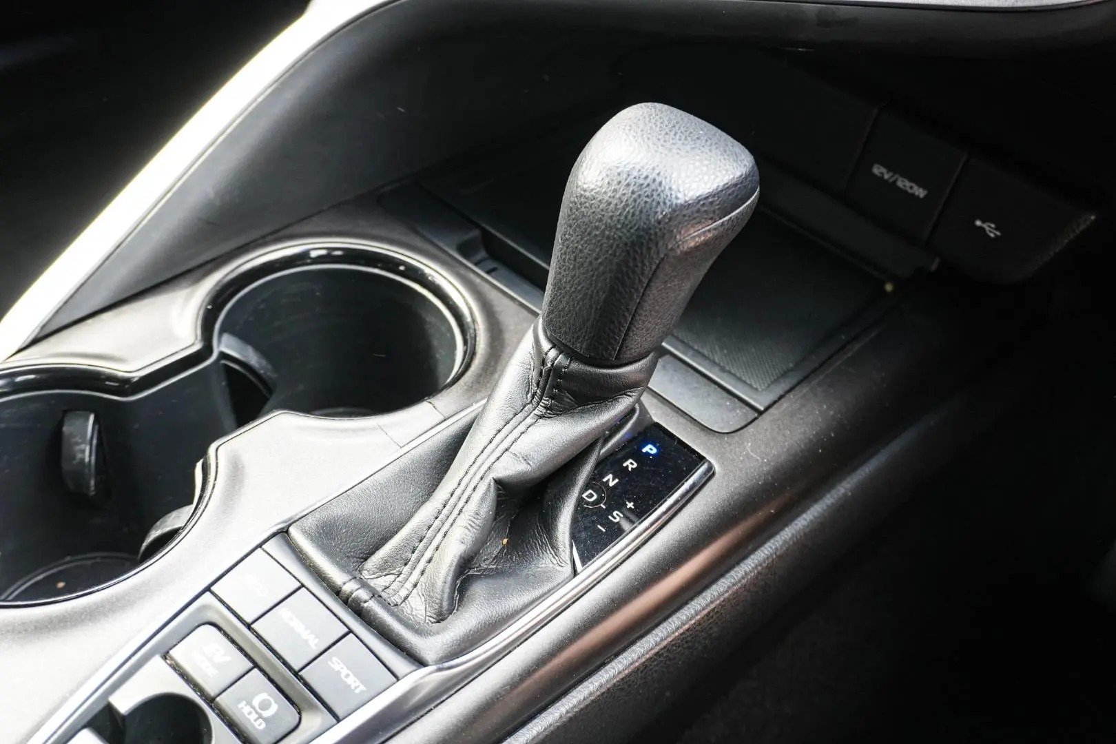2022 Toyota Camry Gallery Image 17