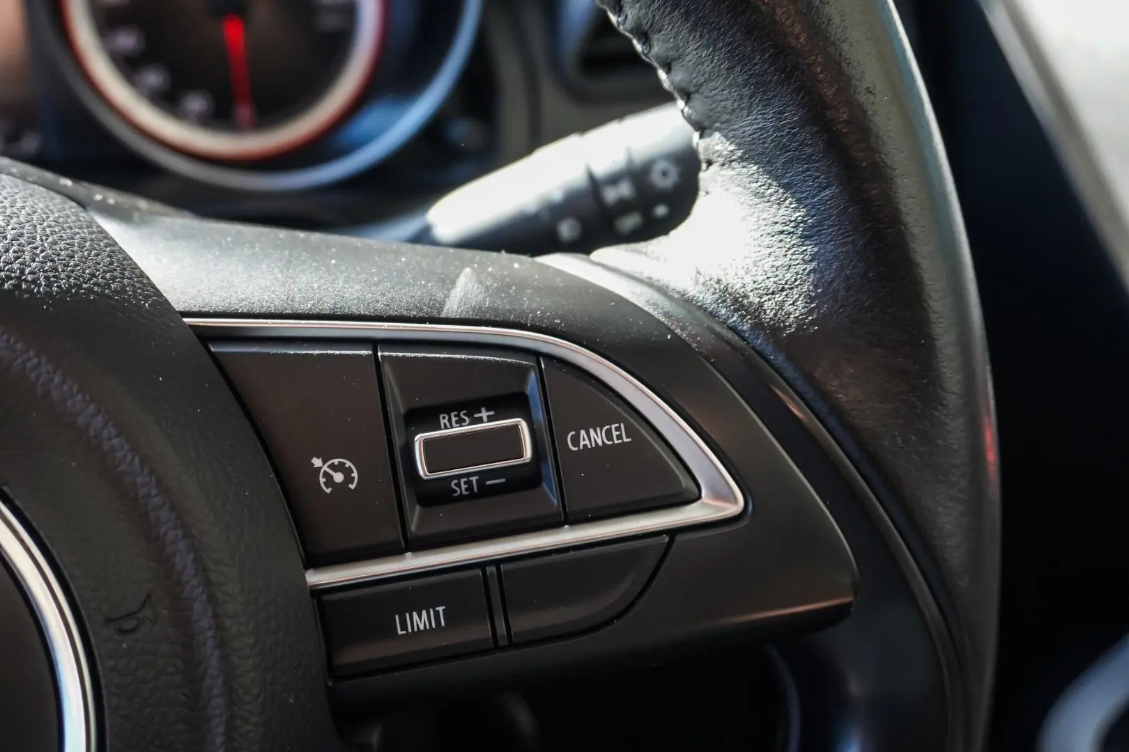 2020 Suzuki Swift Gallery Image 21