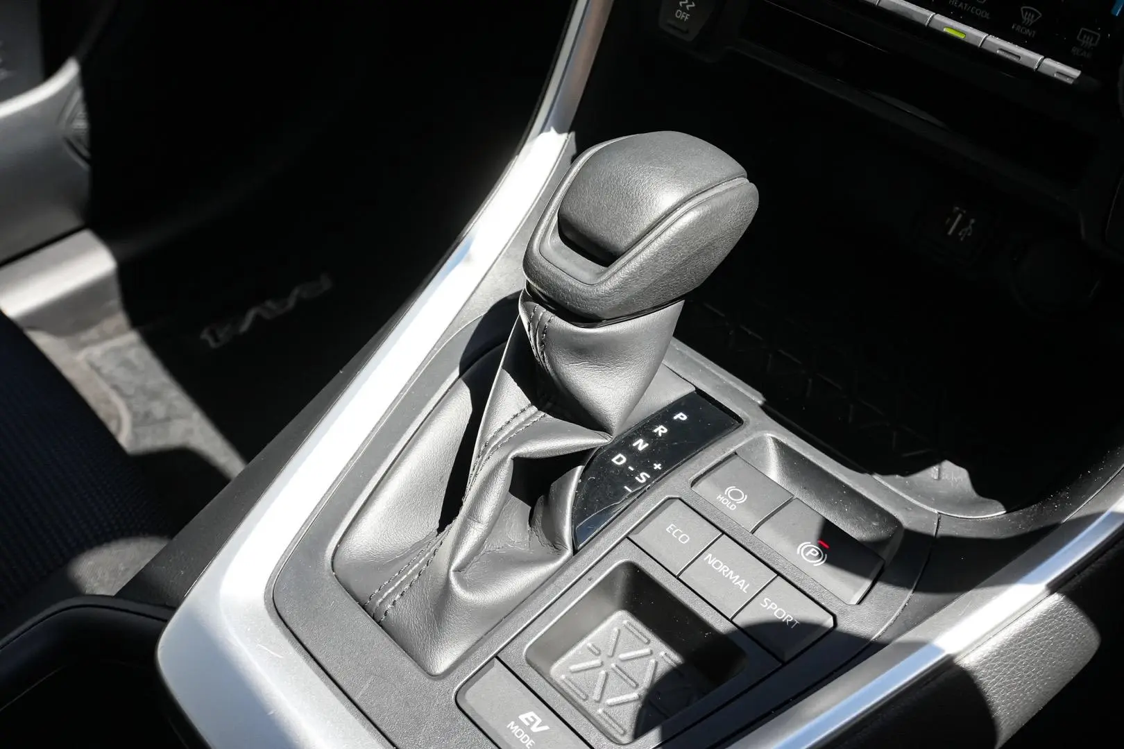 2023 Toyota RAV4 Gallery Image 20