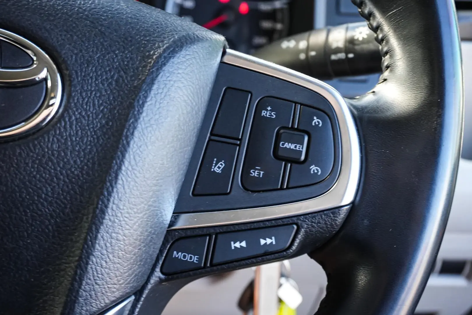 2021 Toyota Hiace Gallery Image 21