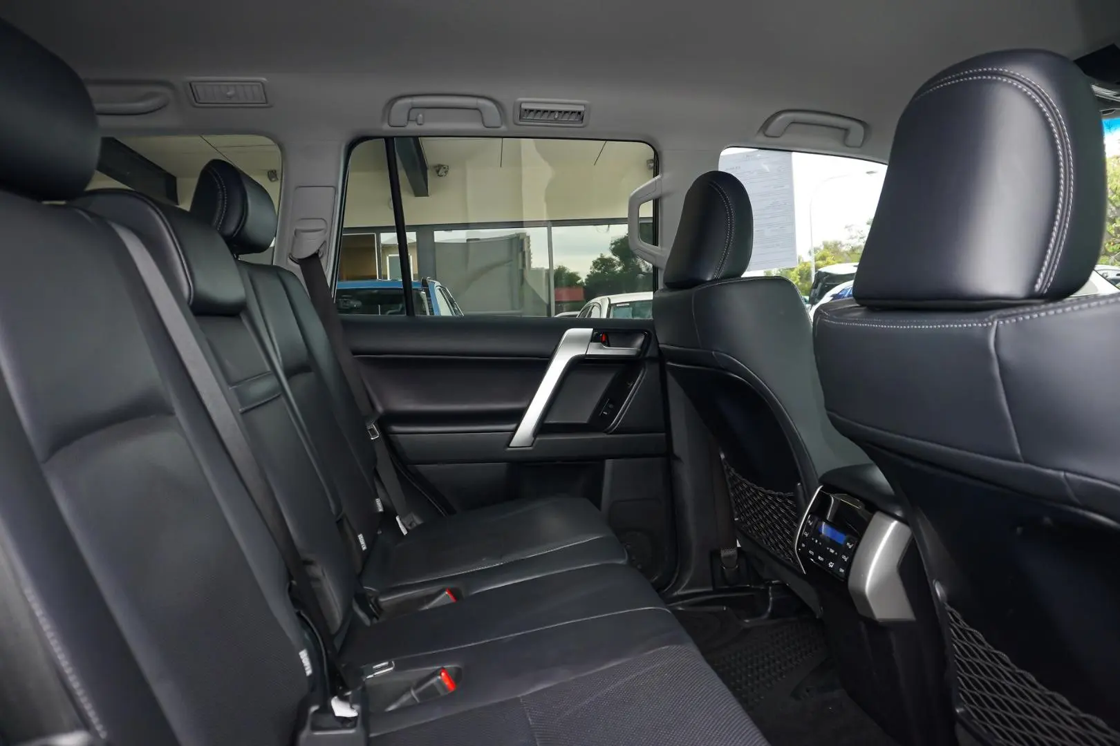 2022 Toyota Landcruiser Prado Gallery Image 7