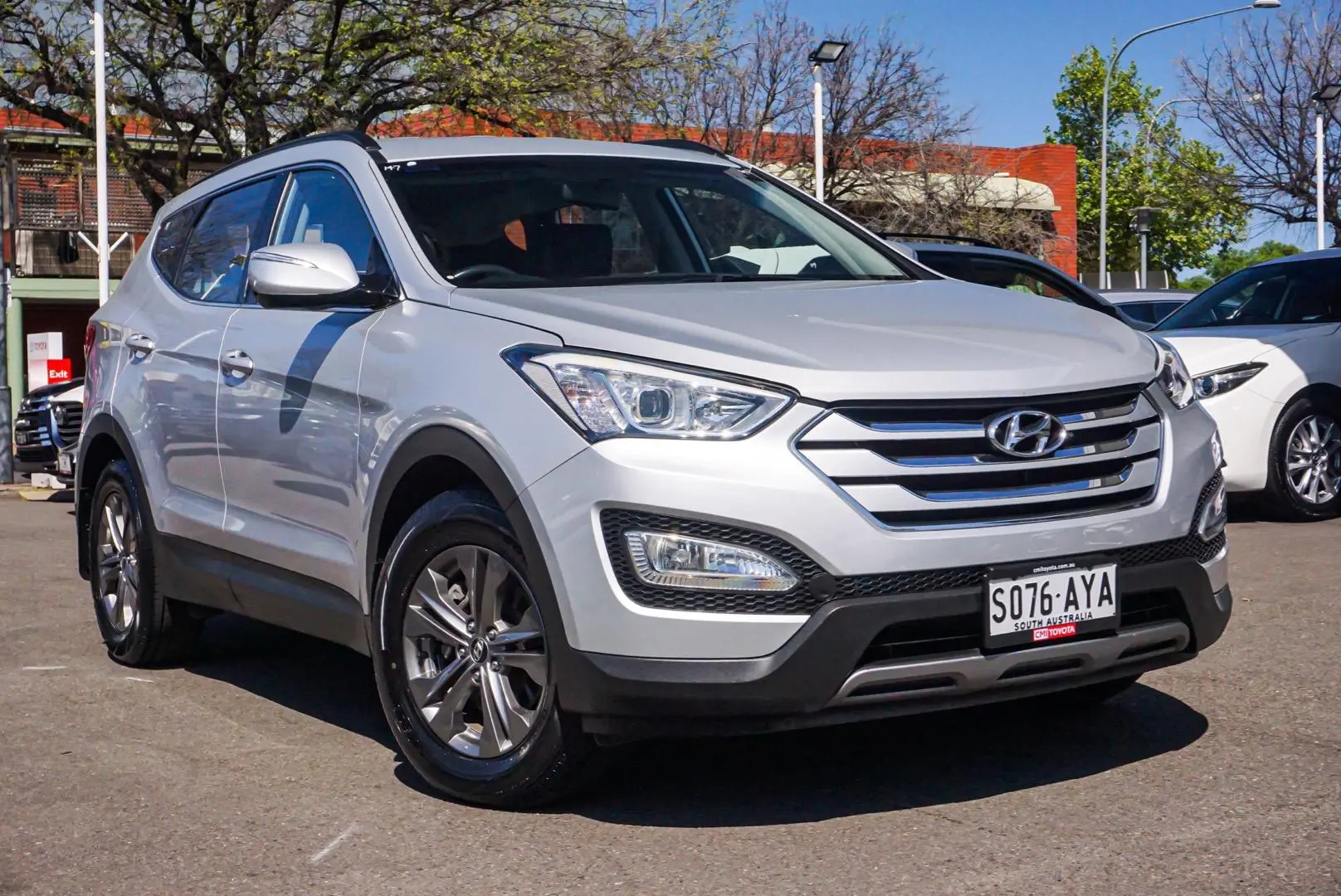 2013 Hyundai Santa Fe Image 1