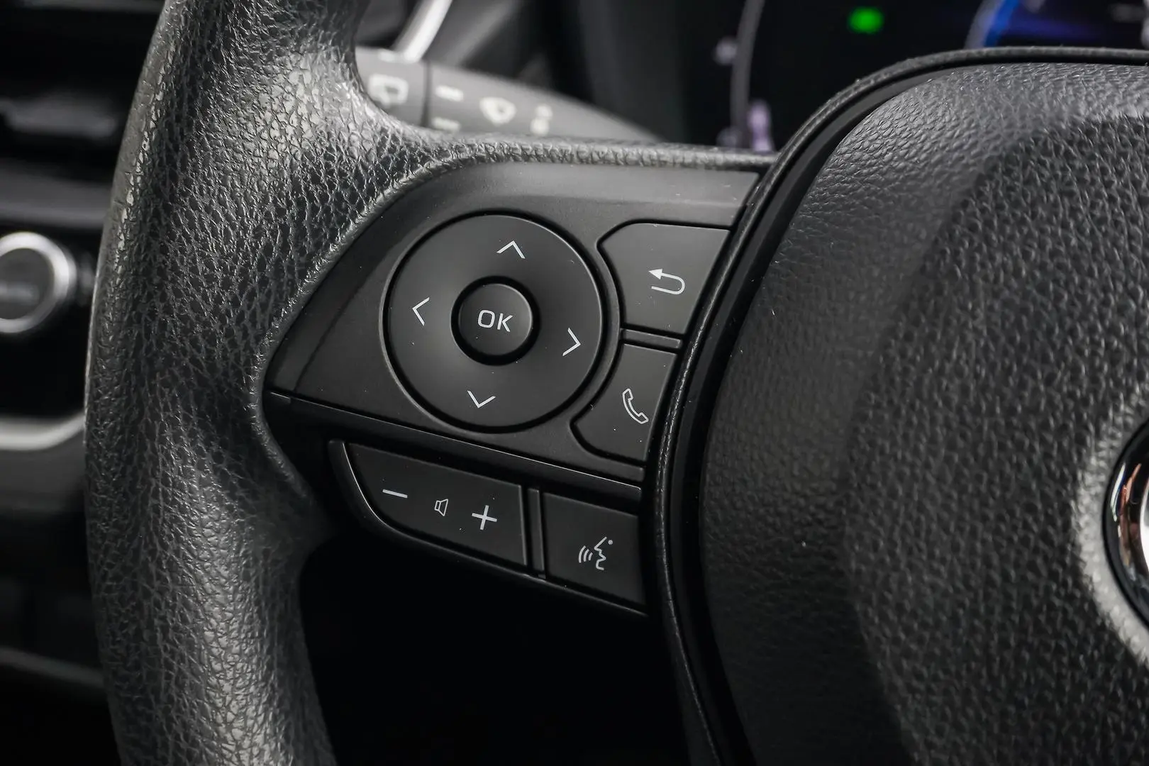 2023 Toyota Corolla Cross Gallery Image 18
