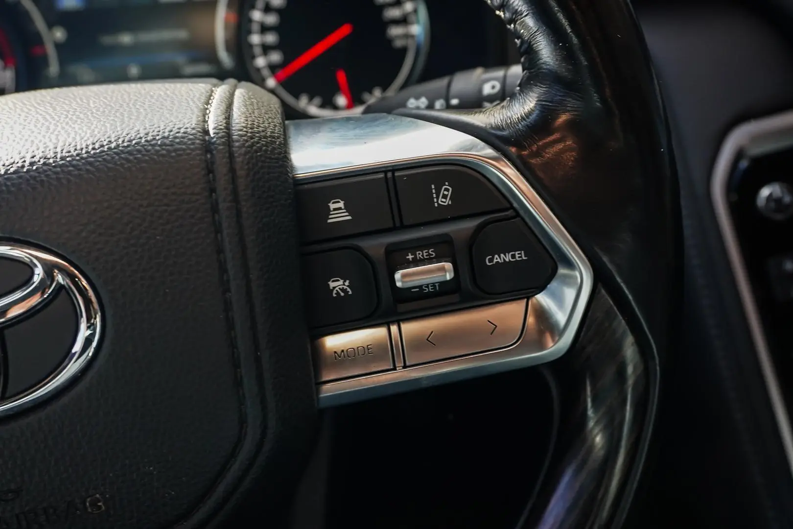 2022 Toyota Landcruiser Gallery Image 23