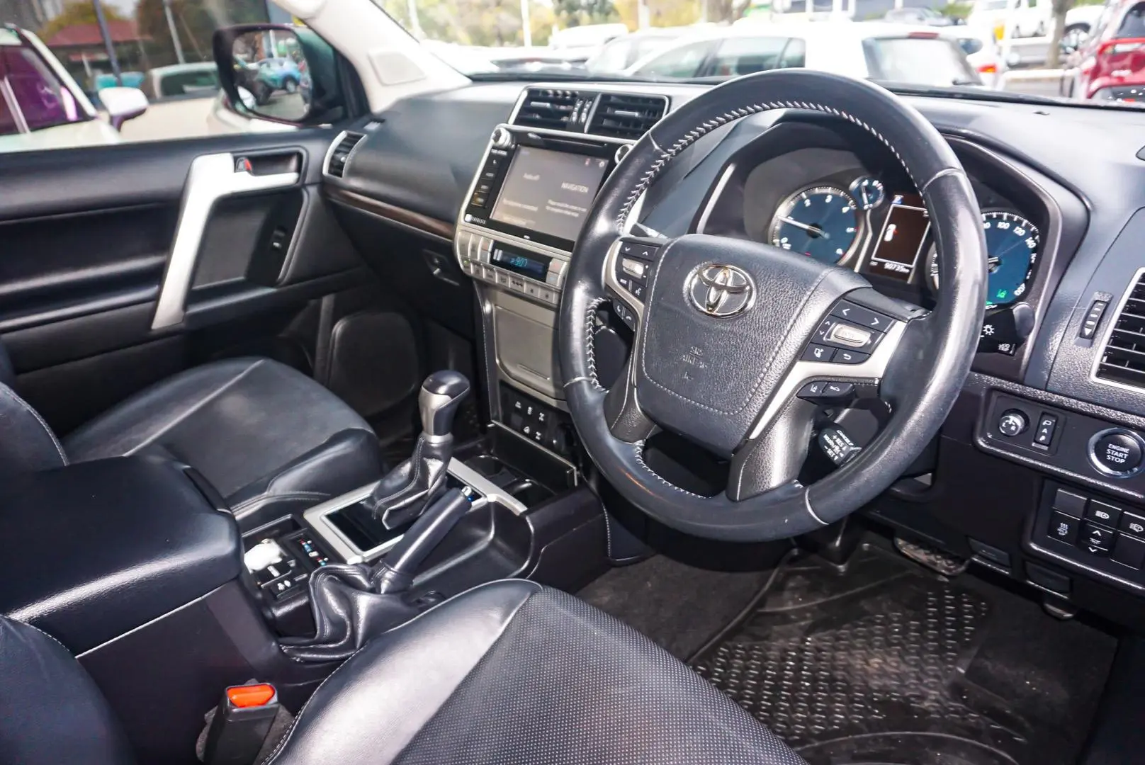 2020 Toyota Landcruiser Prado Gallery Image 6