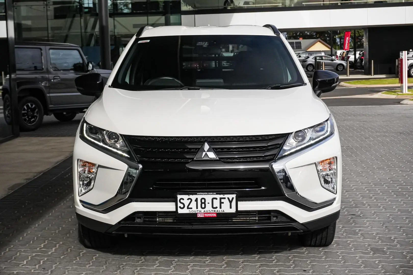 2020 Mitsubishi Eclipse Cross Gallery Image 3