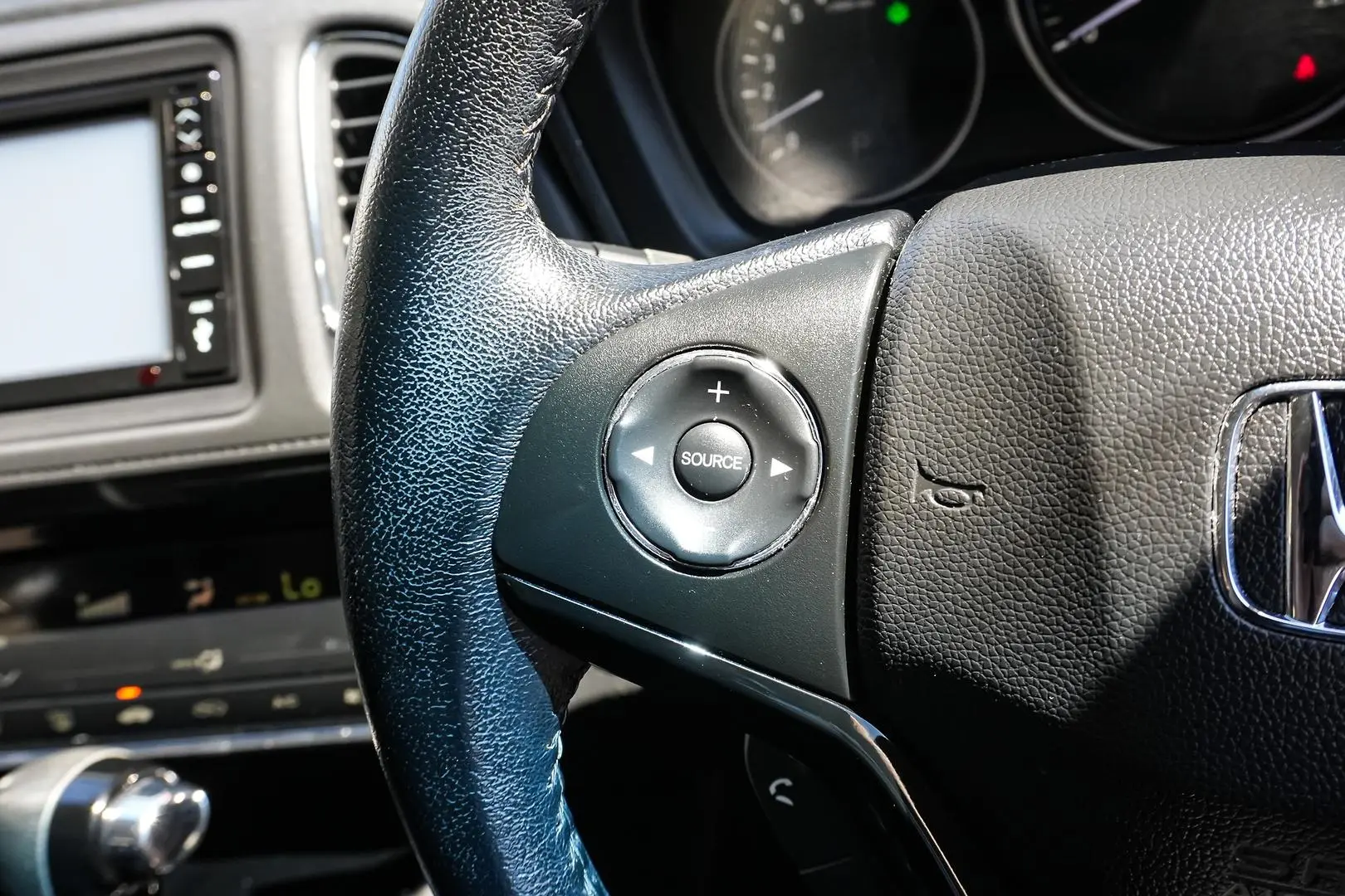 2017 Honda HR-V Gallery Image 19