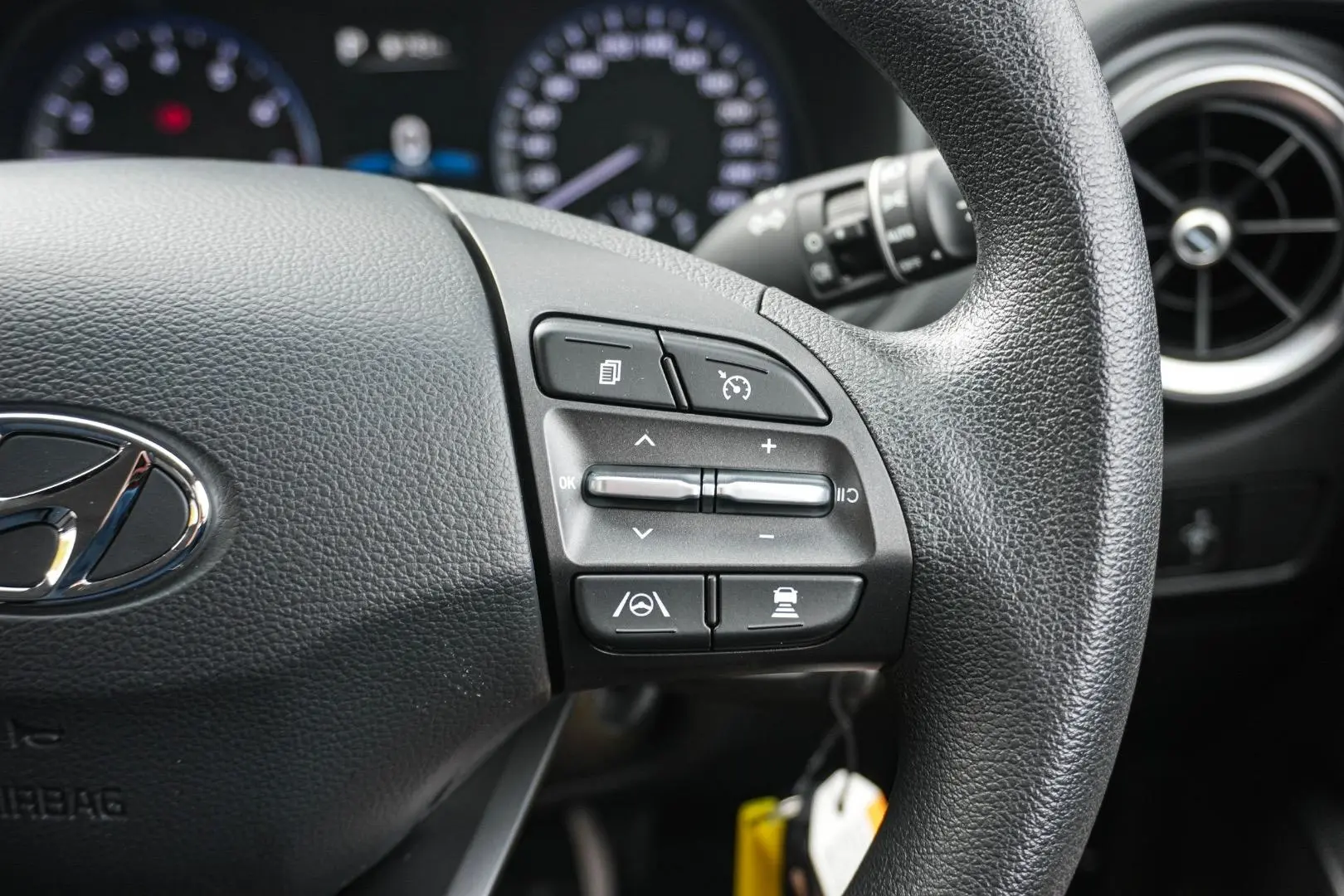 2023 Hyundai Kona Gallery Image 20