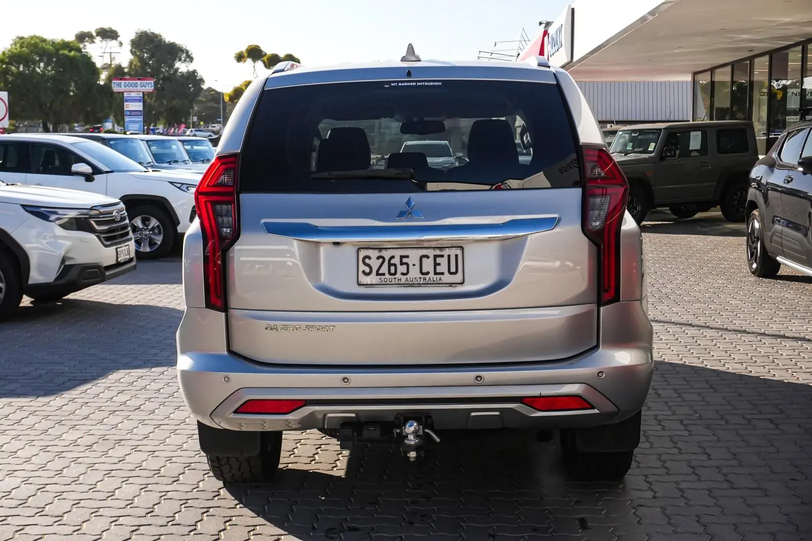 2020 Mitsubishi Pajero Sport Gallery Image 6
