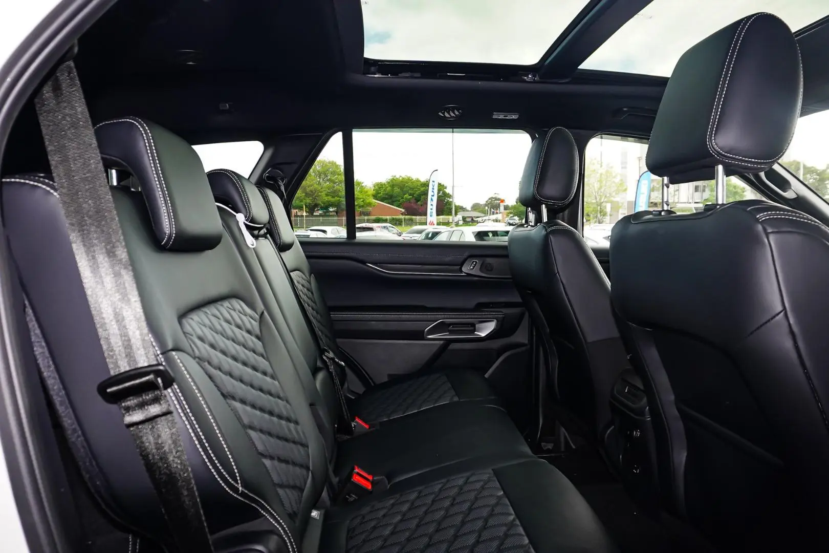 2024 Ford Everest Gallery Image 8