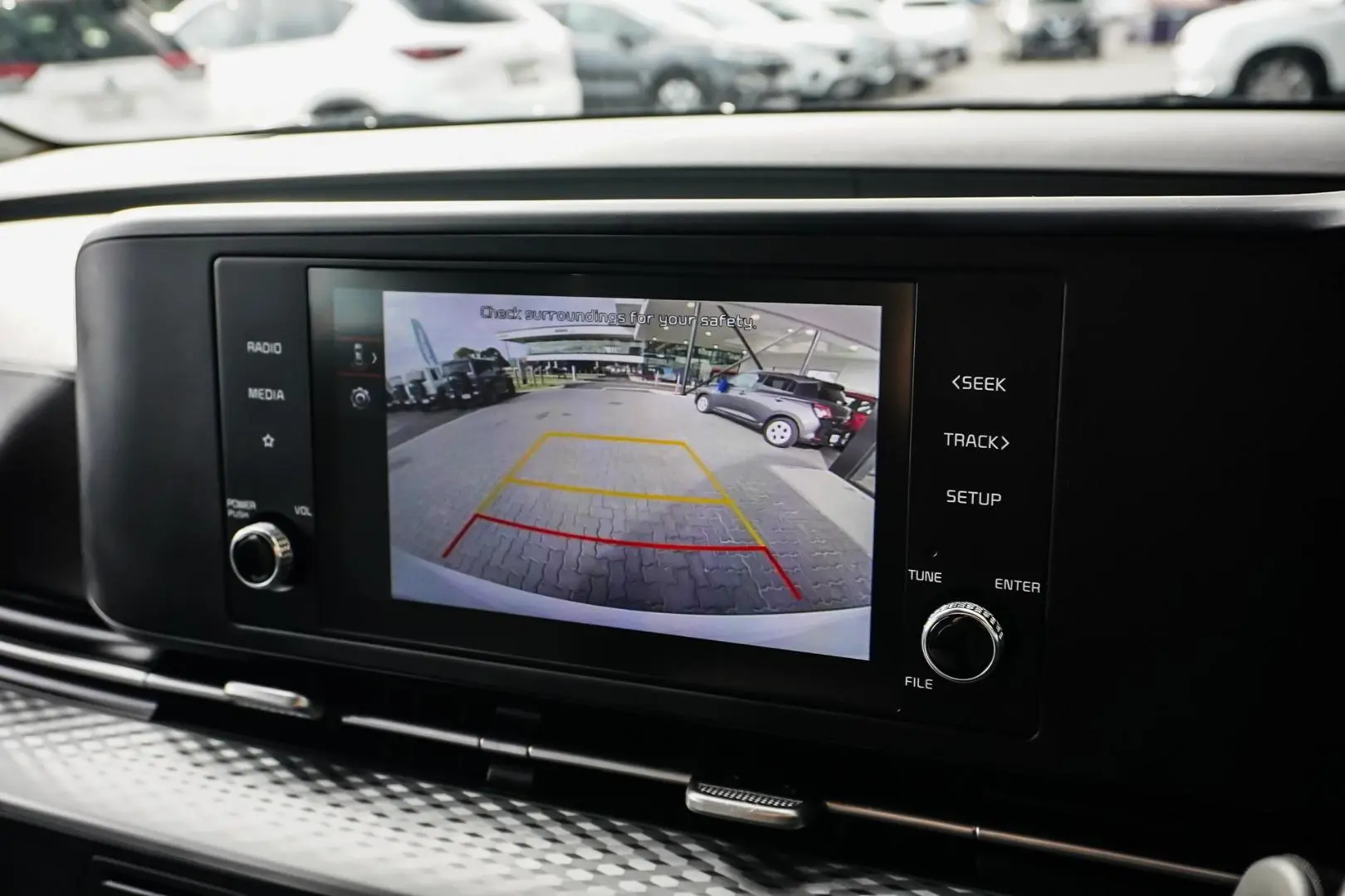2022 Kia Carnival Gallery Image 23