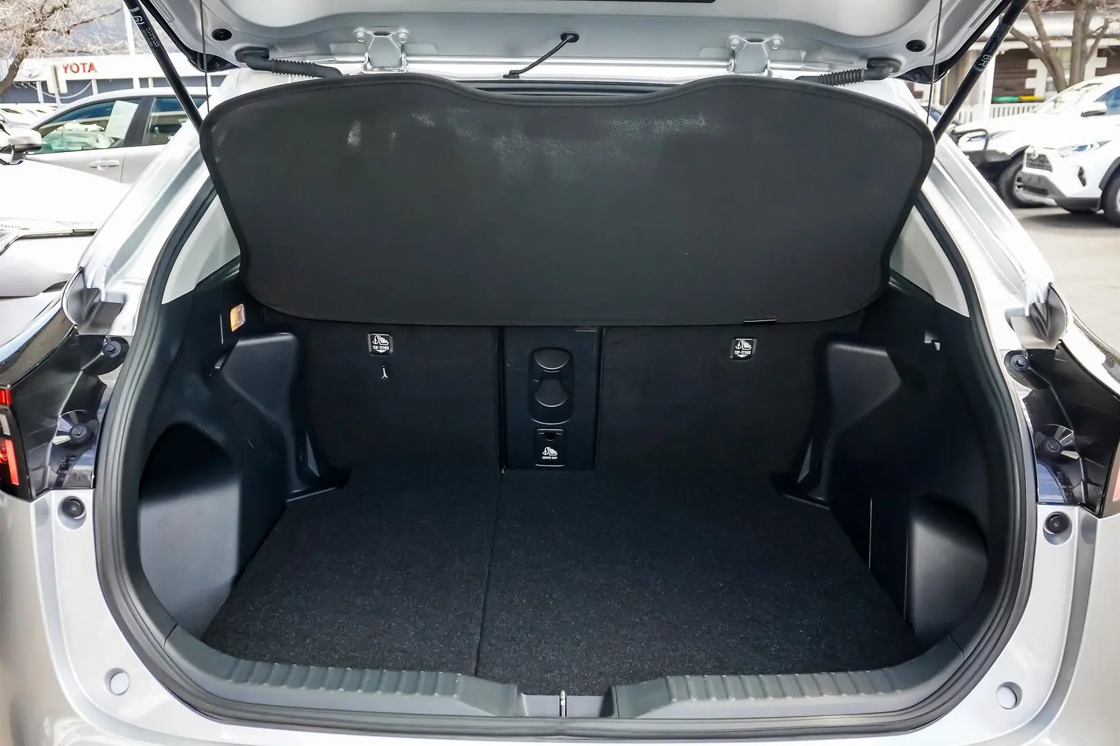 2025 Toyota Yaris Cross Gallery Image 9