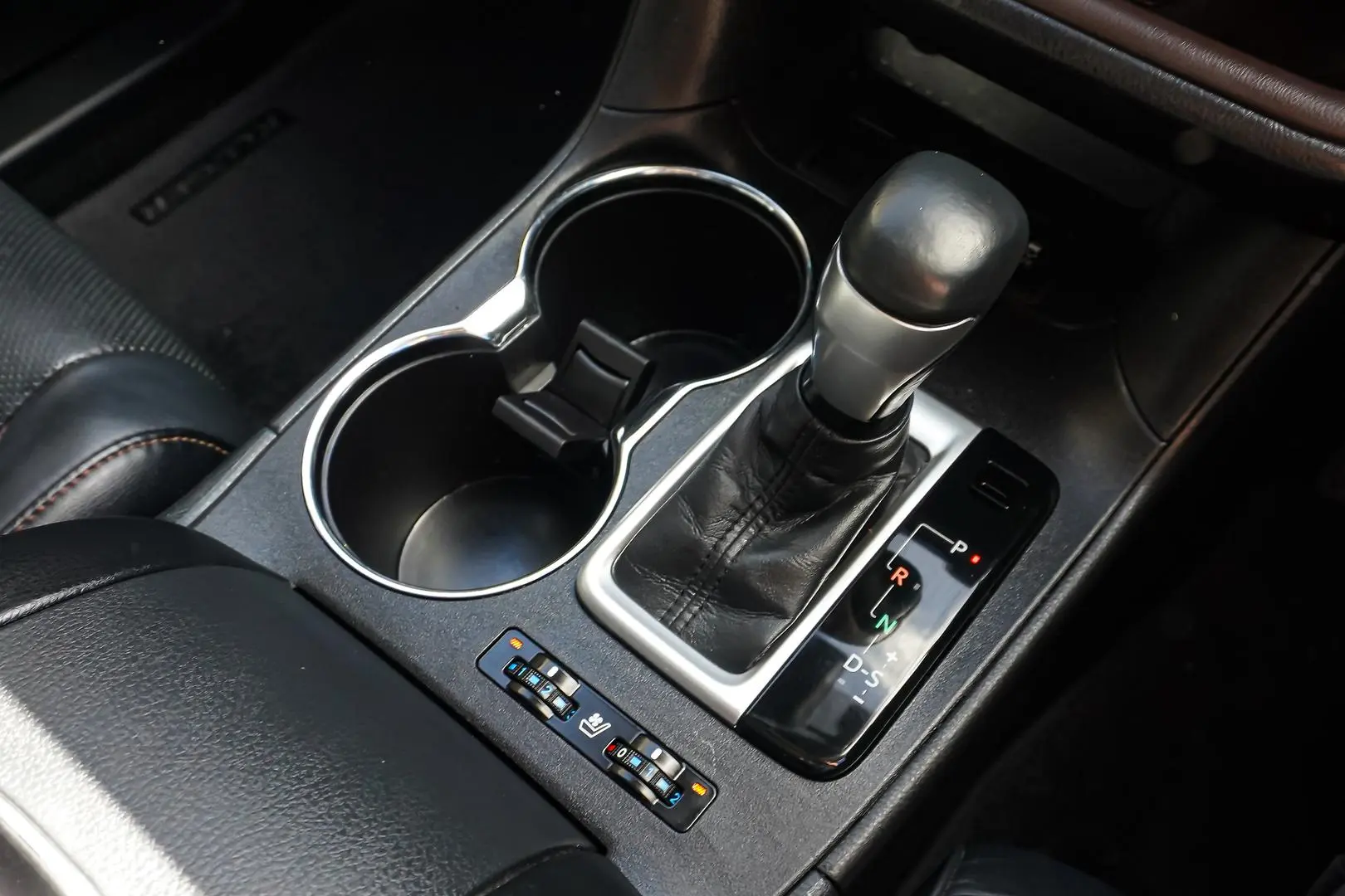 2016 Toyota Kluger Gallery Image 16