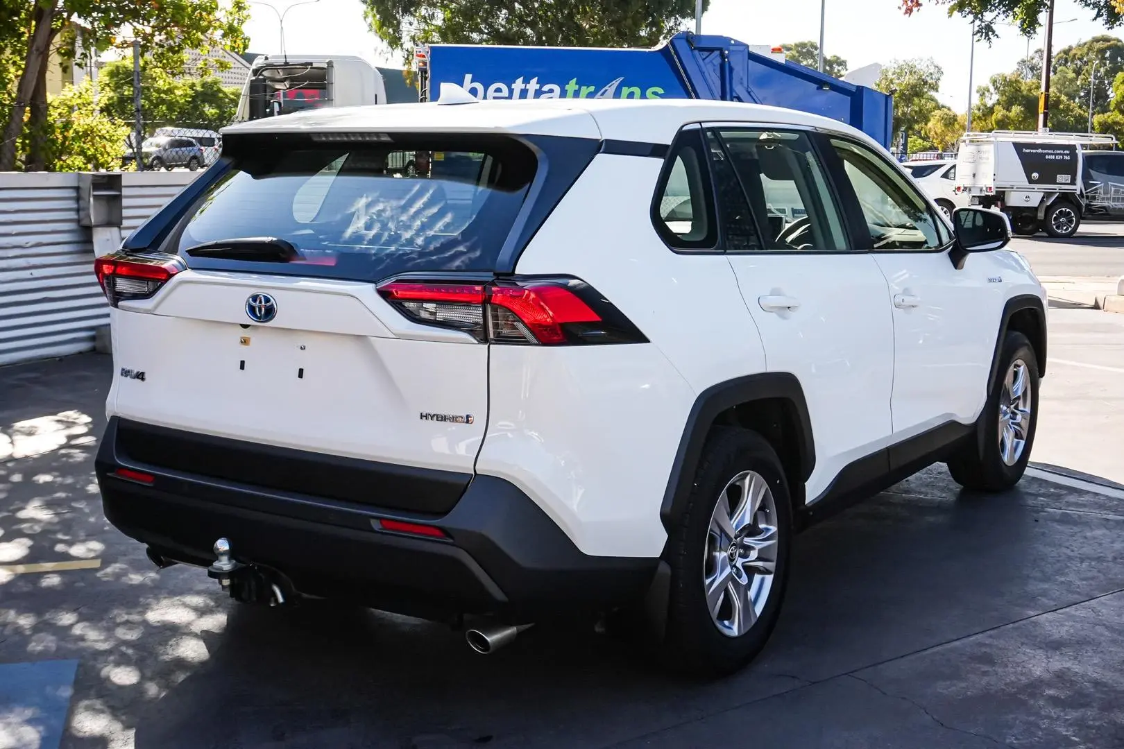 2022 Toyota RAV4 Gallery Image 3