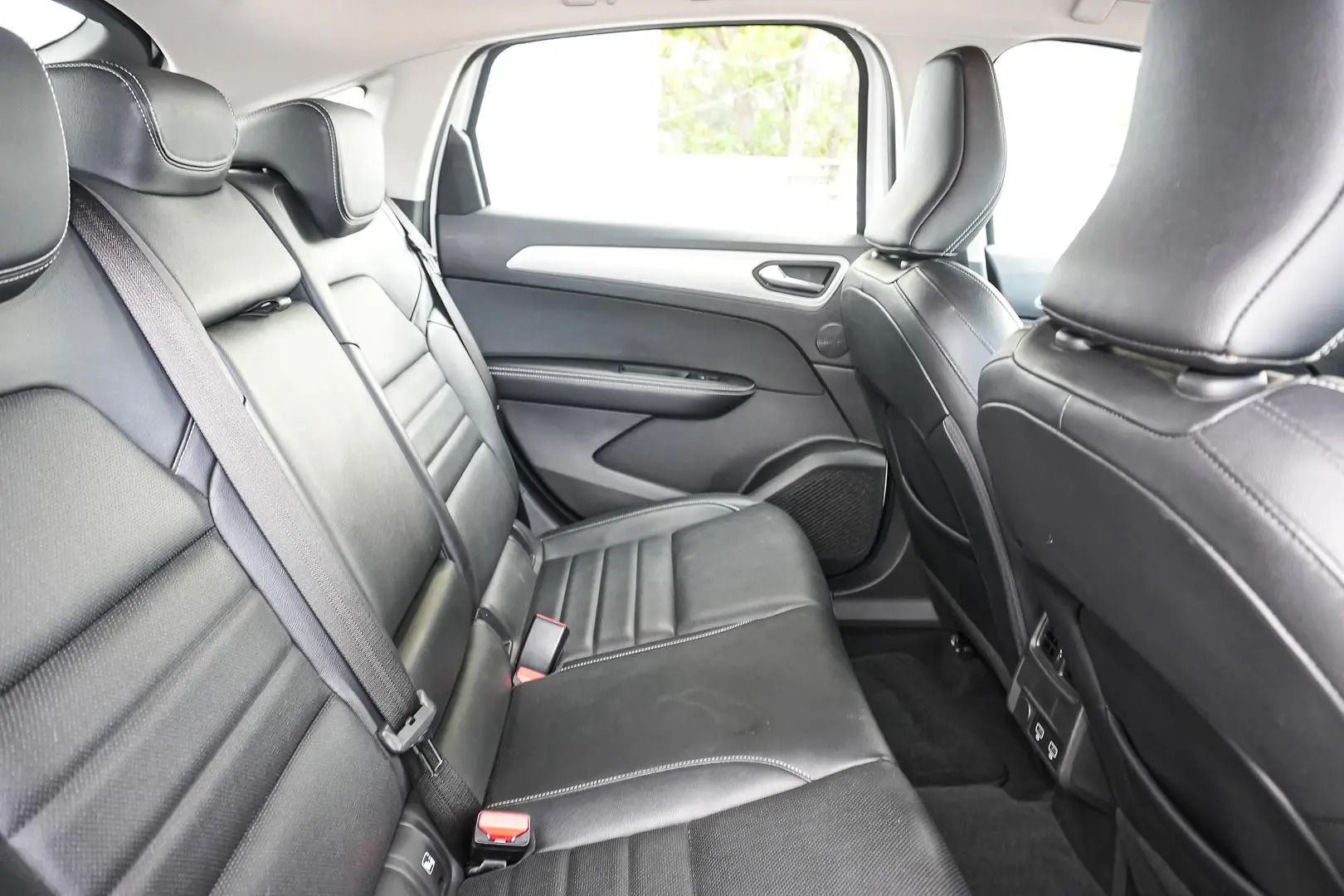 2023 Renault Arkana Gallery Image 14