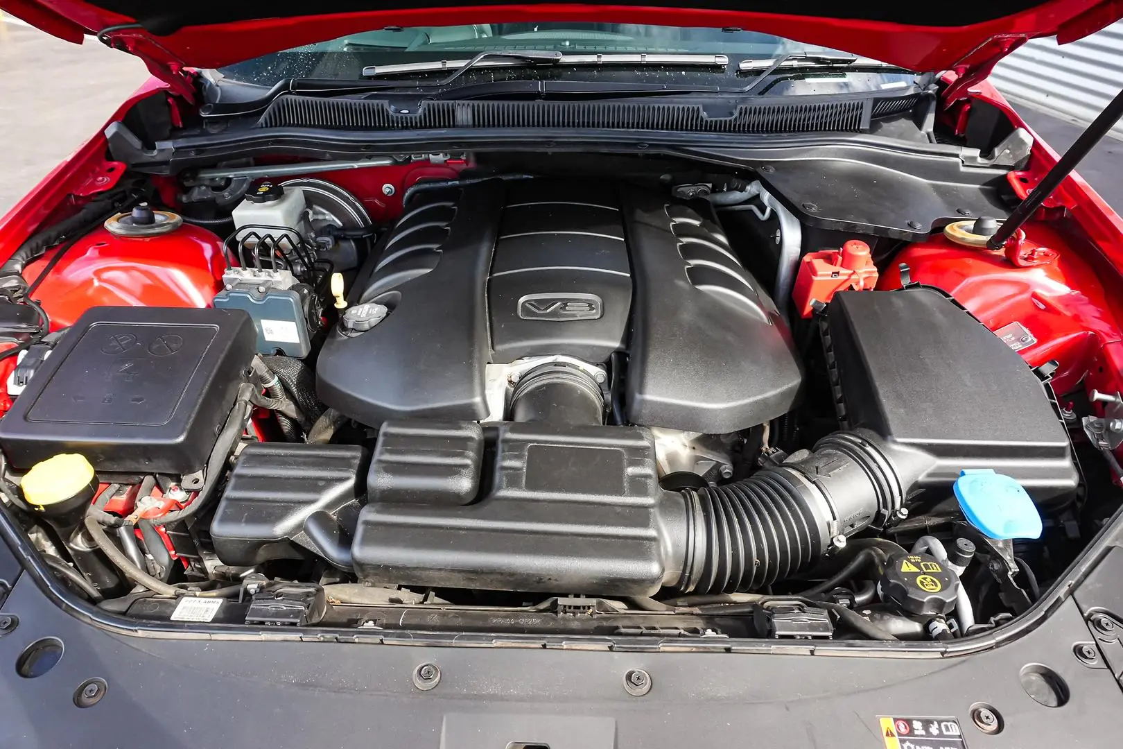 2015 Holden Commodore Gallery Image 23