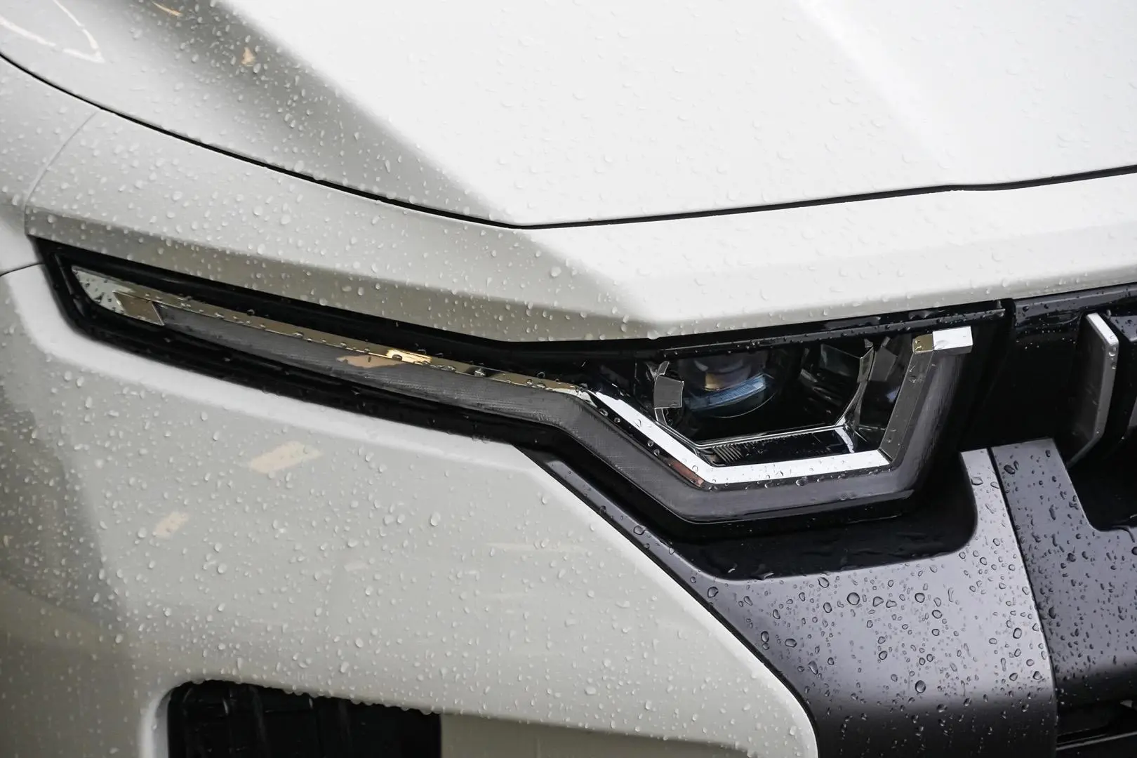 2024 KGM SsangYong Torres Gallery Image 7