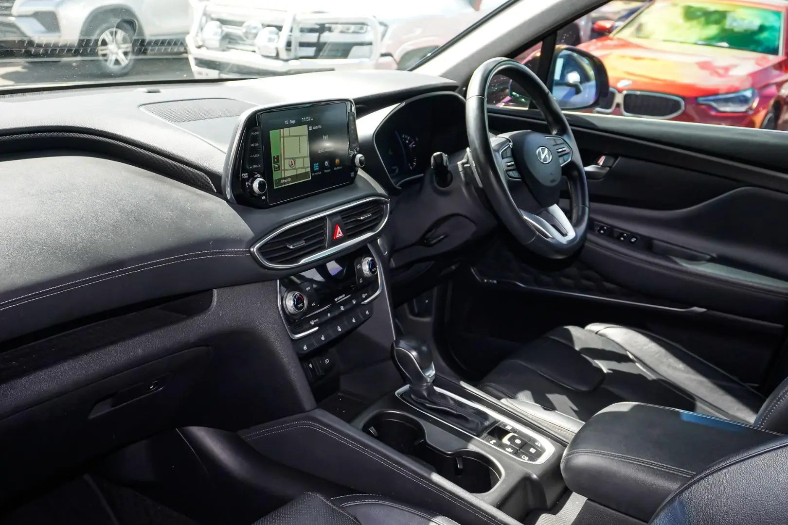 2018 Hyundai Santa Fe Gallery Image 11