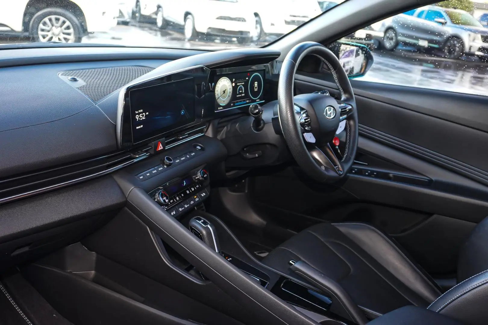 2023 Hyundai i30 Gallery Image 11