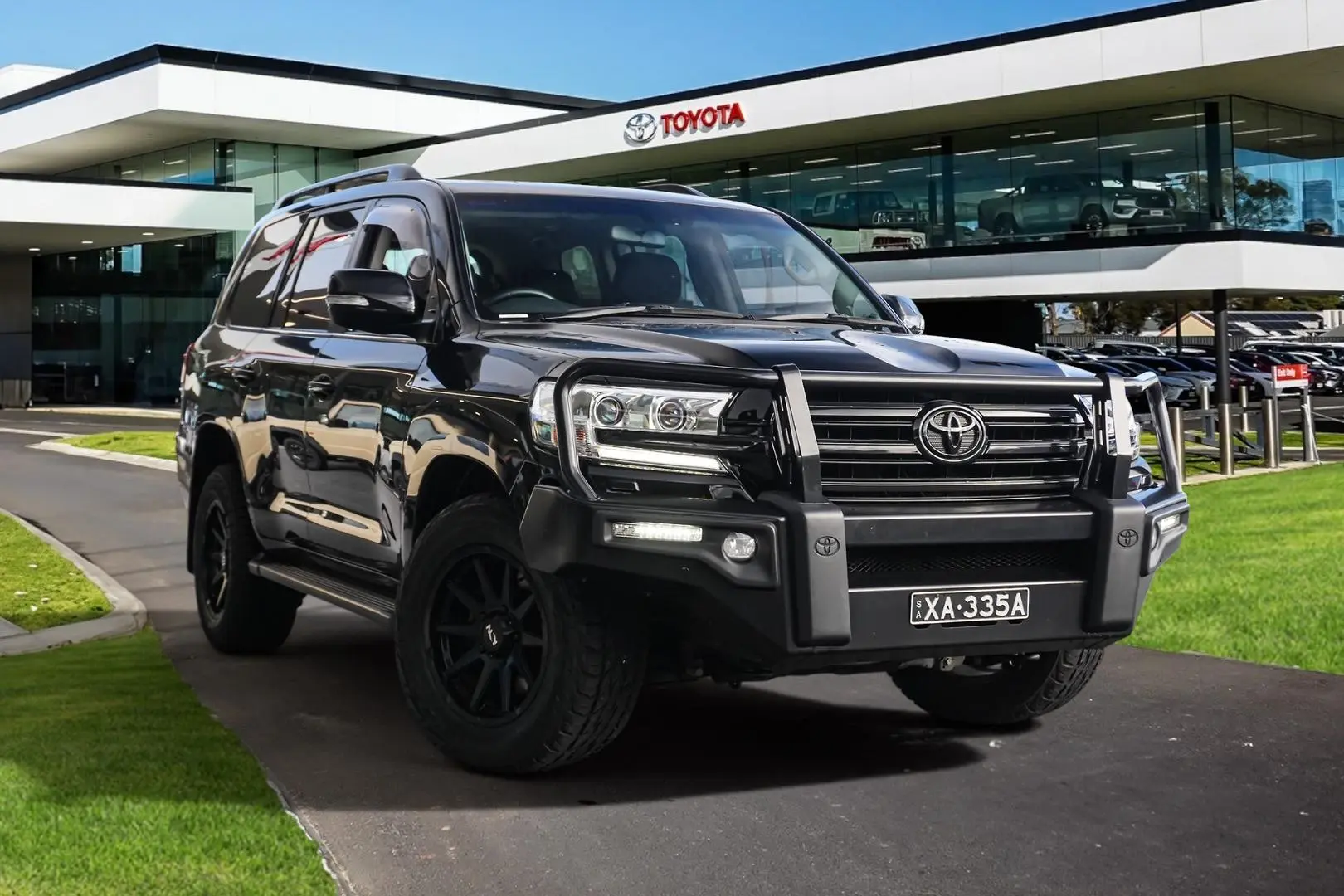 2017 Toyota Landcruiser Image