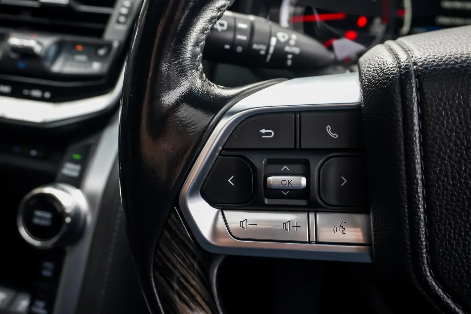 2022 Toyota Landcruiser Gallery Image 24
