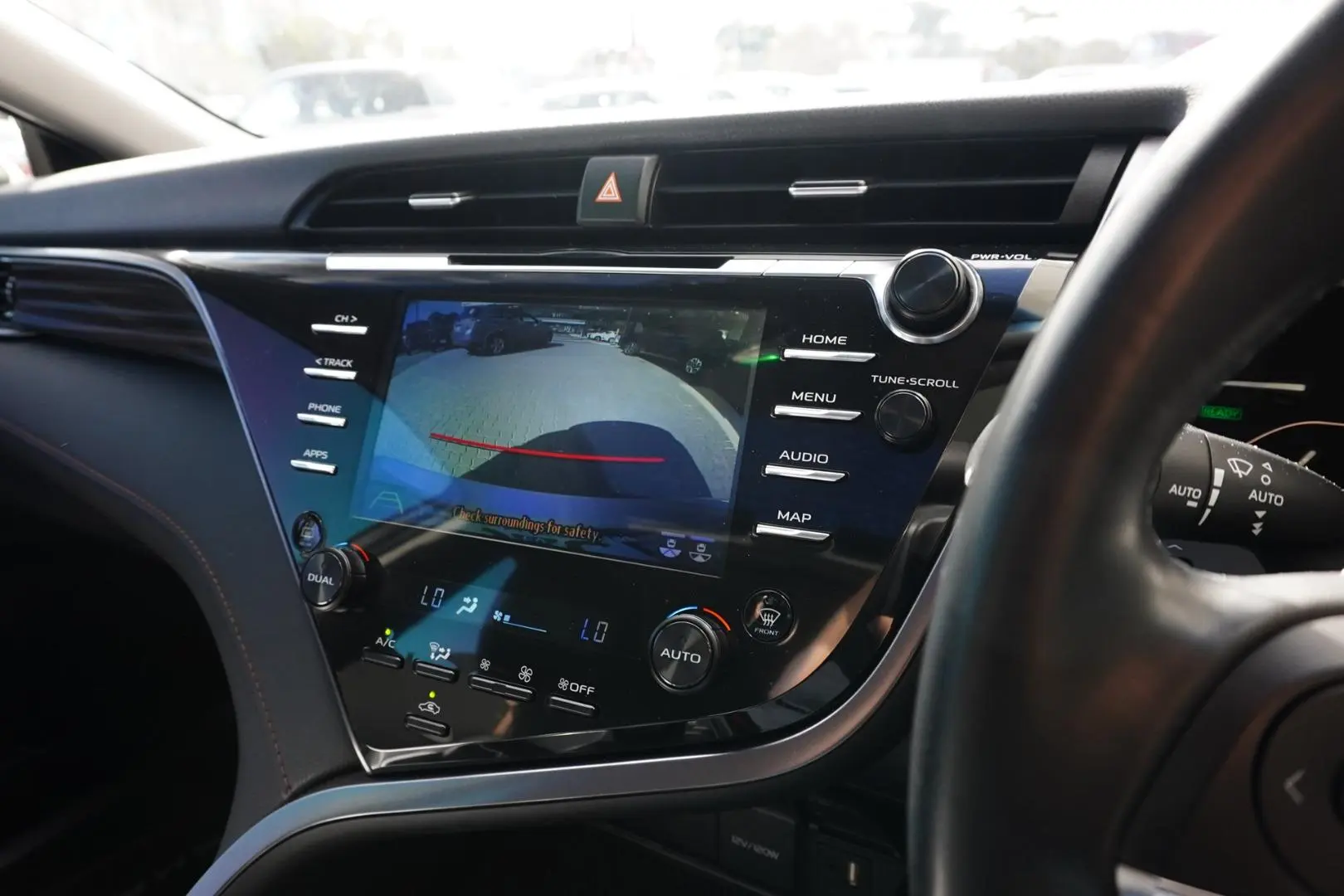 2019 Toyota Camry Gallery Image 26
