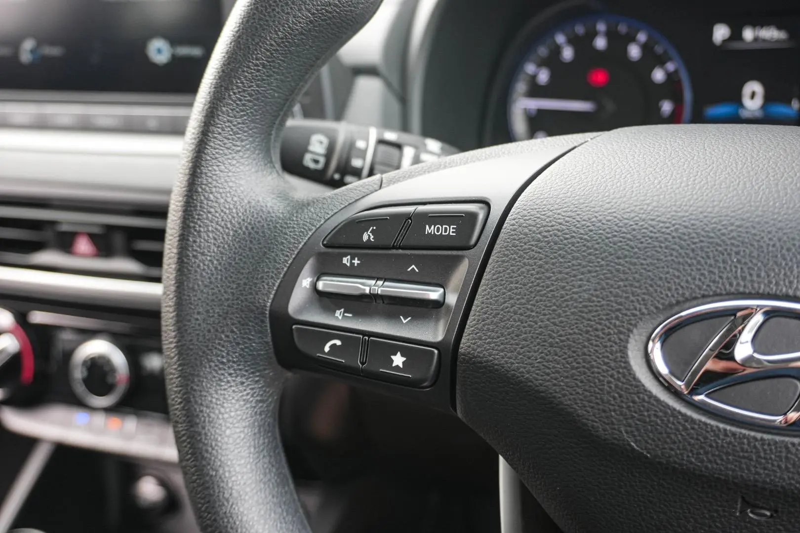 2023 Hyundai Kona Gallery Image 19