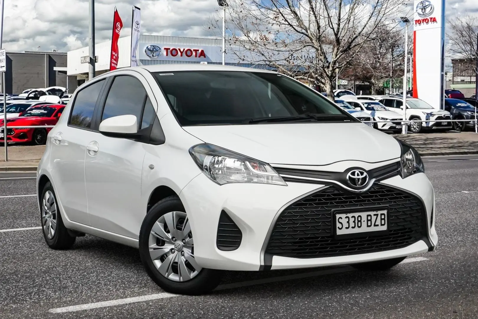 2016 Toyota Yaris Image