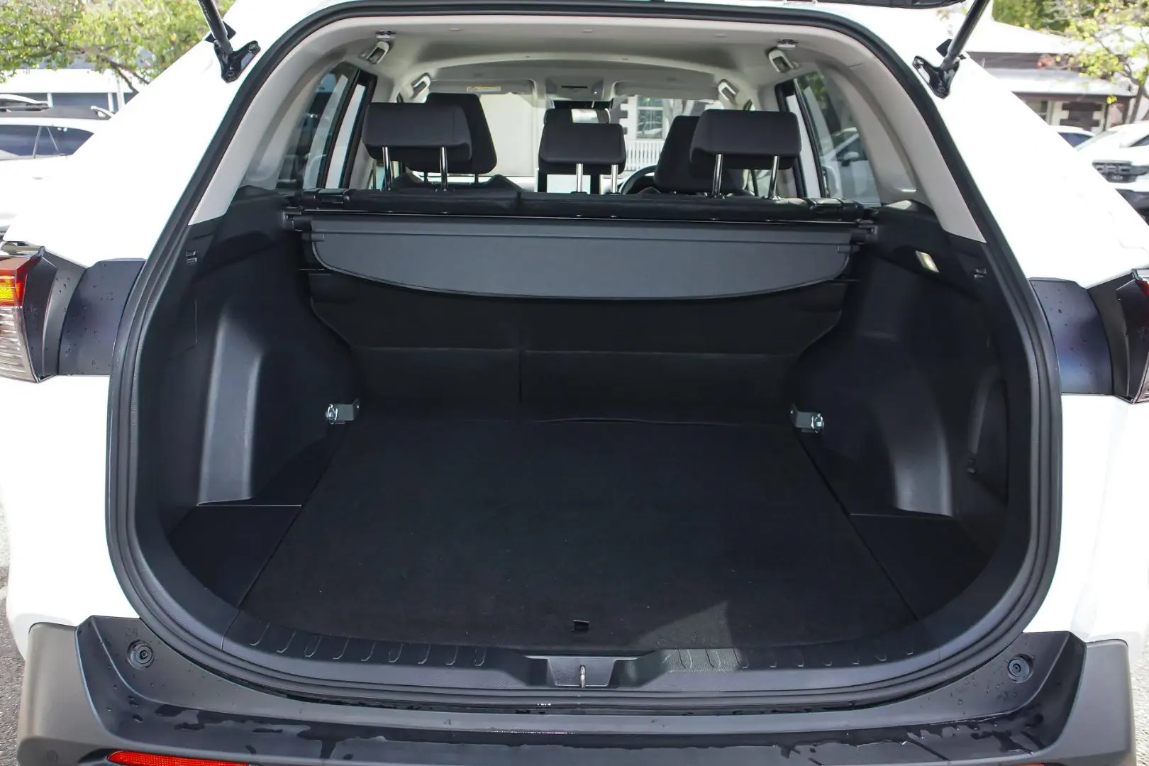 2023 Toyota RAV4 Gallery Image 10