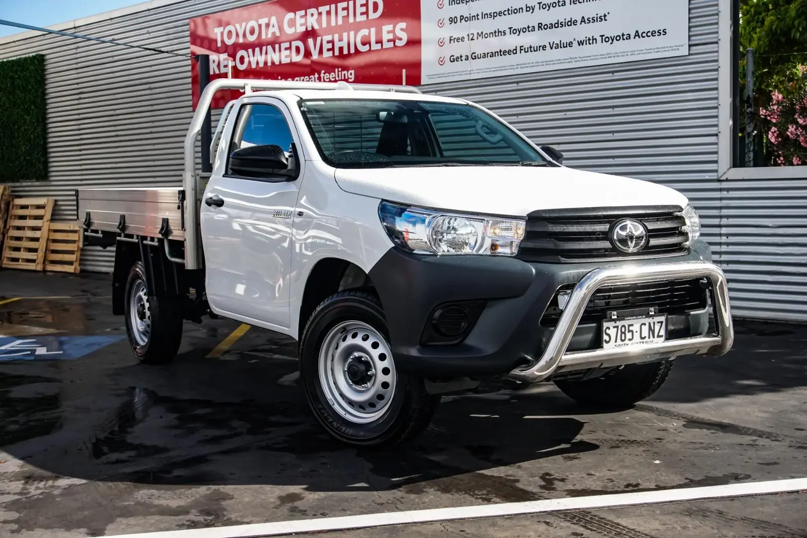 2021 Toyota Hilux Gallery Image 1