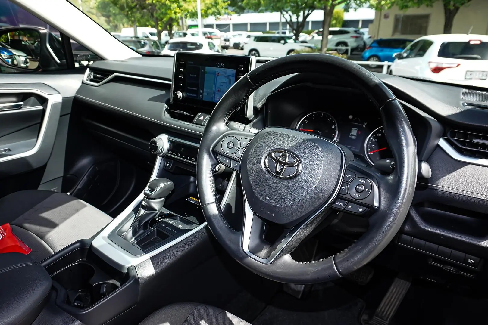 2021 Toyota RAV4 Gallery Image 7
