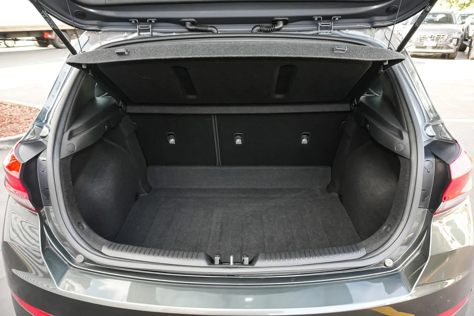 2021 Hyundai i30 Gallery Image 13