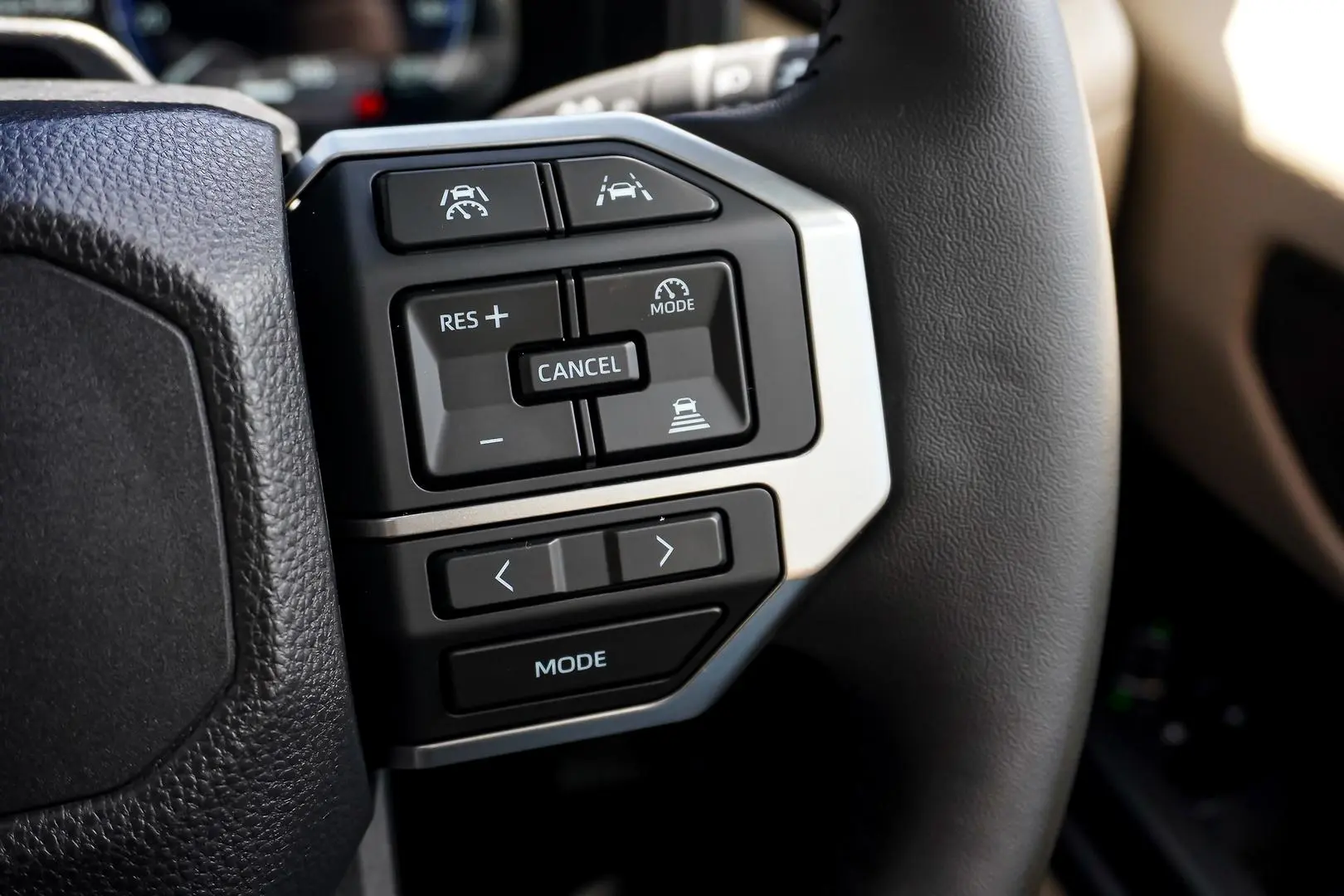 2026 Toyota Landcruiser Prado Gallery Image 25