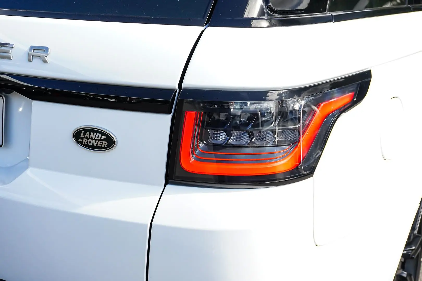 2019 Land Rover Range Rover Sport Gallery Image 13