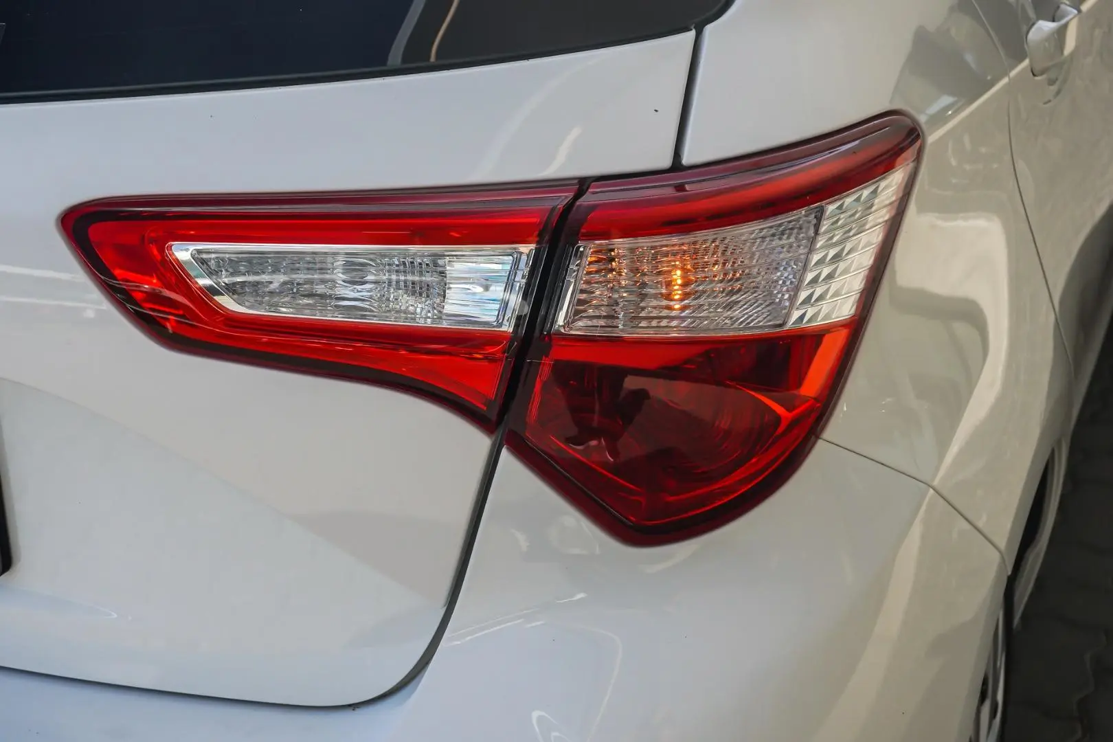 2019 Toyota Yaris Gallery Image 14