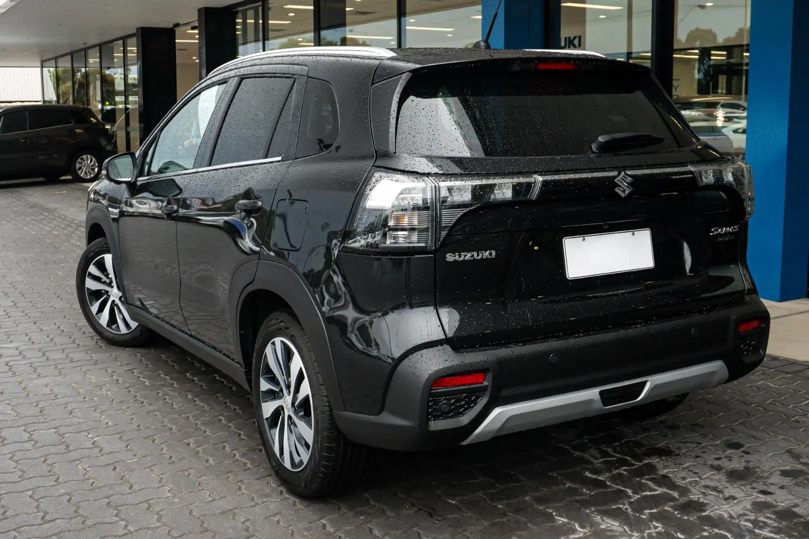 2023 Suzuki S-Cross Gallery Image 3