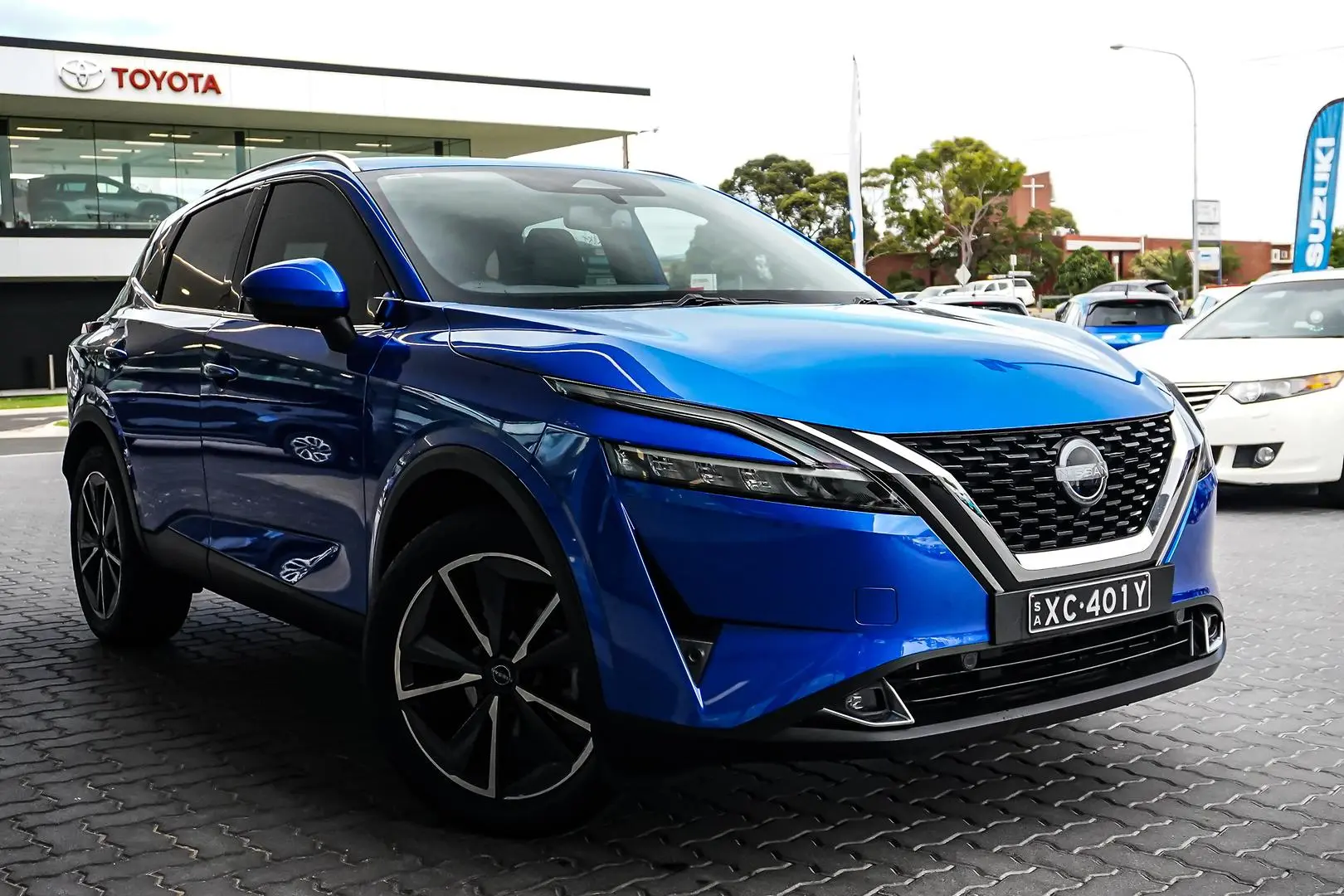 2023 Nissan QASHQAI Gallery Image 2